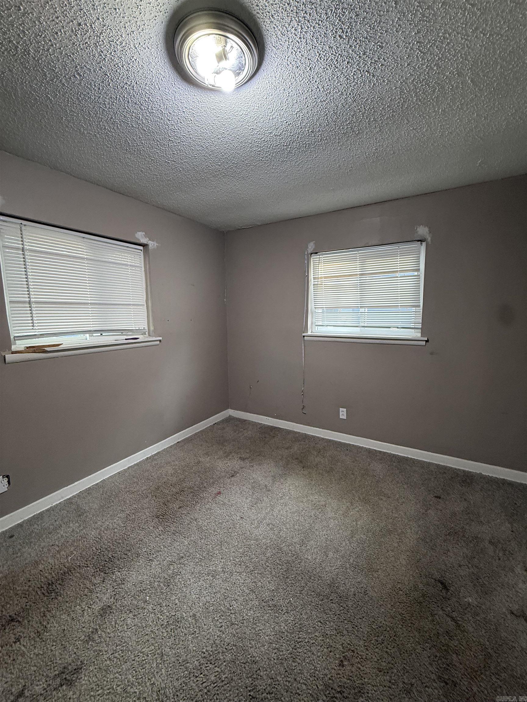 708 Annelle Street Property Photo 5