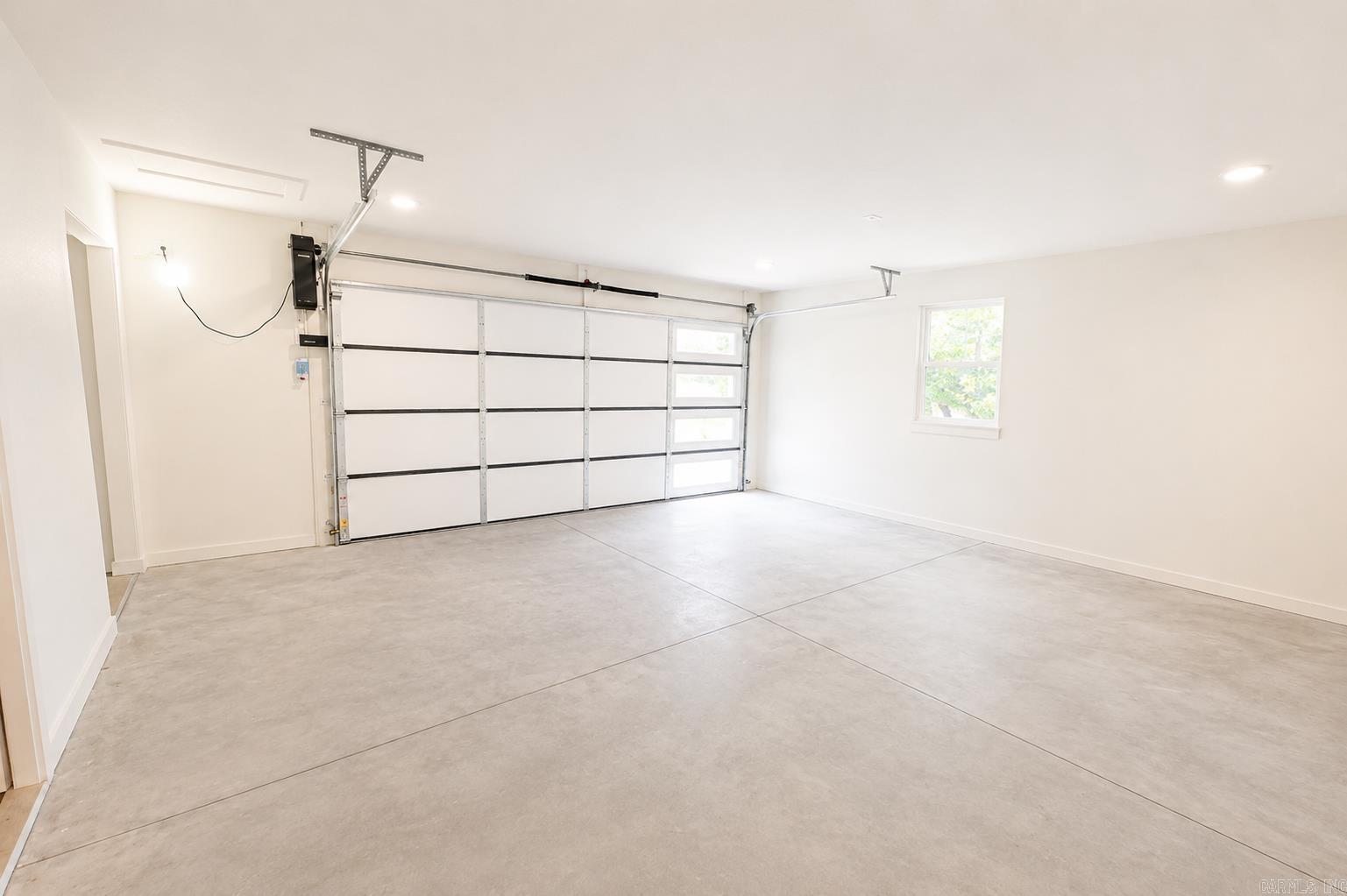 17 Millstone Property Photo 32