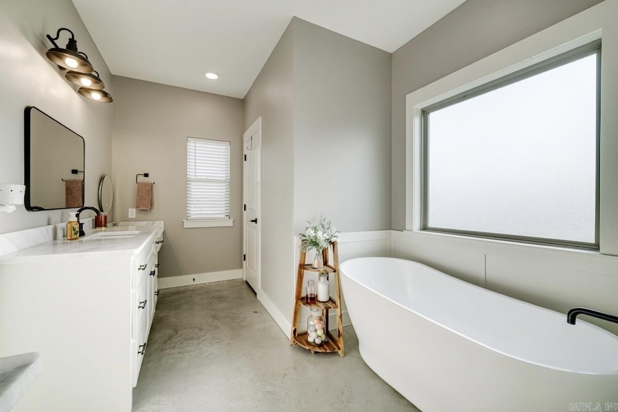 38 Duncan Lane Property Photo 25