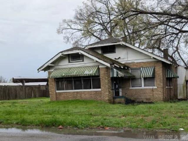 1312 E 2nd Avenue Property Photo 1