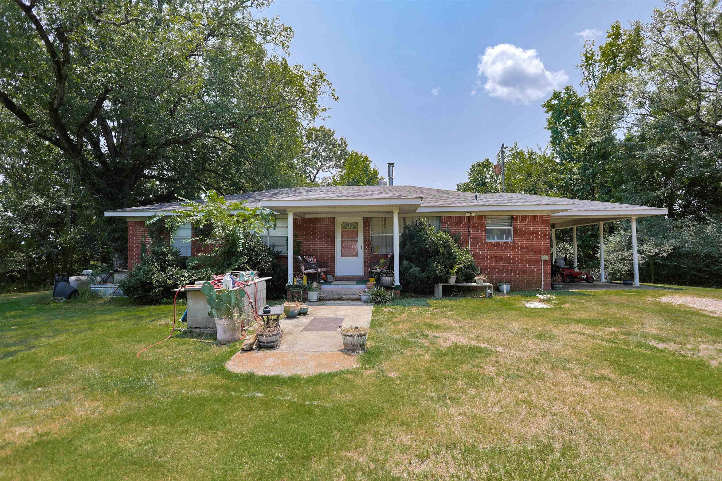 80 Parliment Hill Property Photo 1