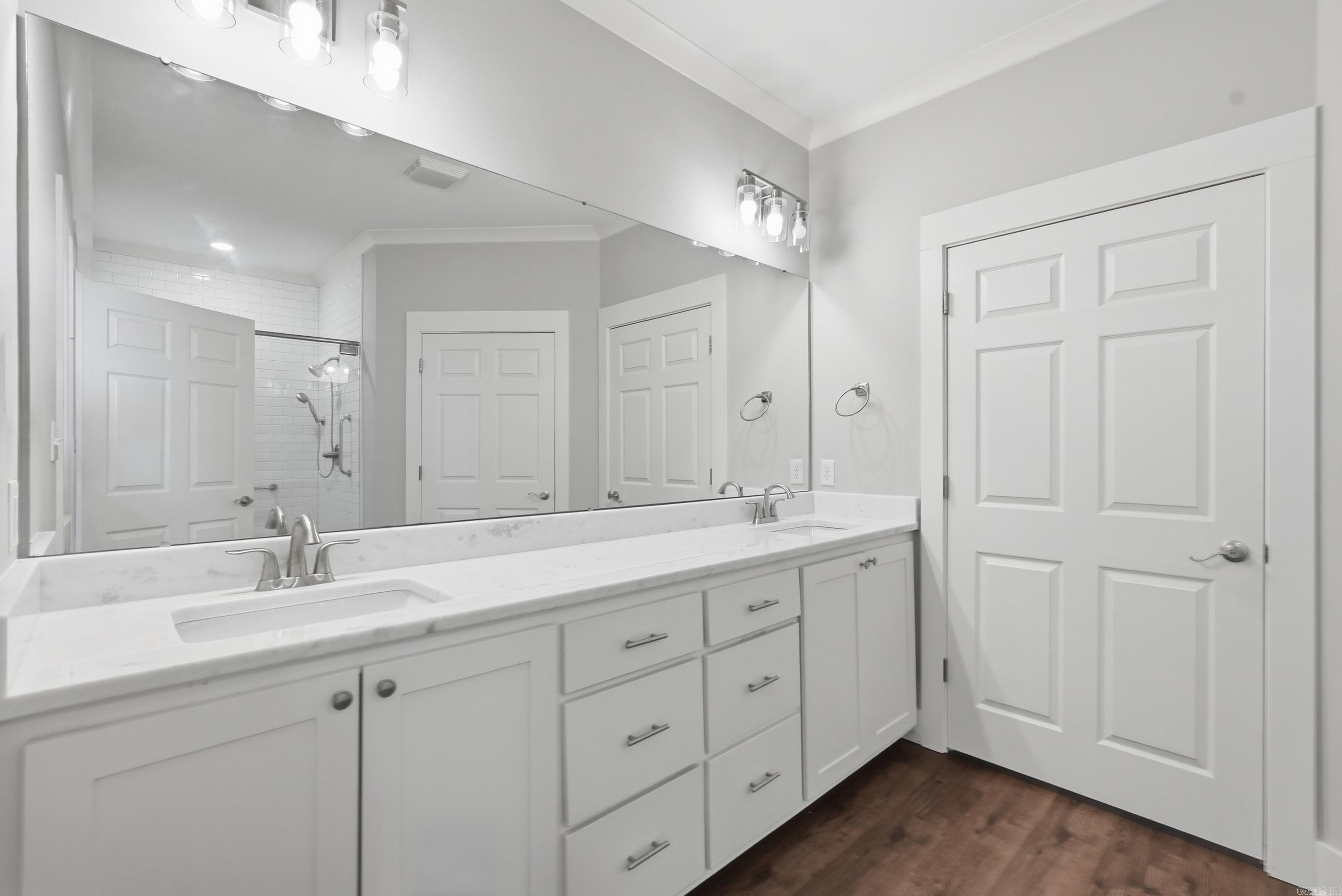 19 Sunset Boulevard Property Photo 22