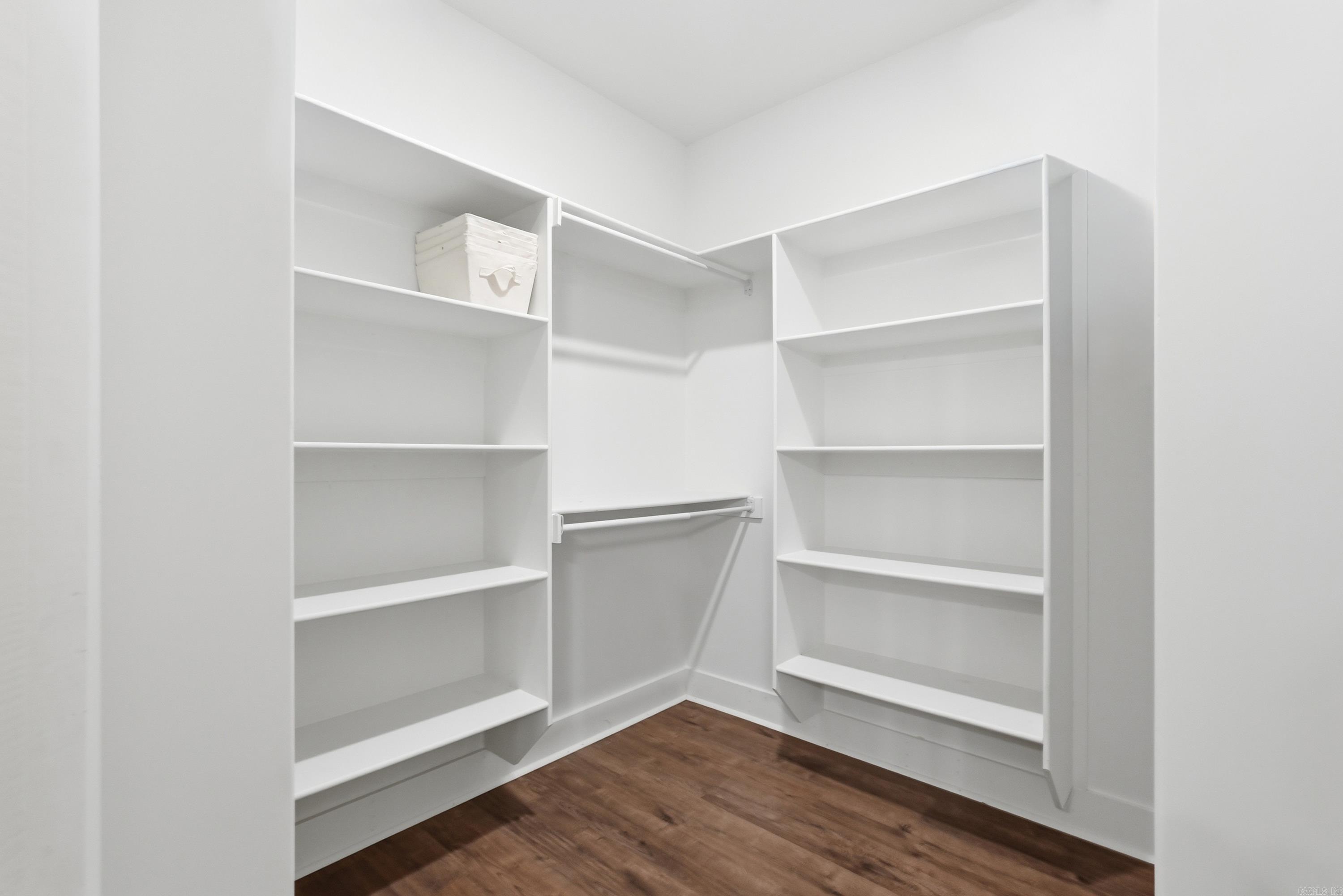 19 Sunset Boulevard Property Photo 24