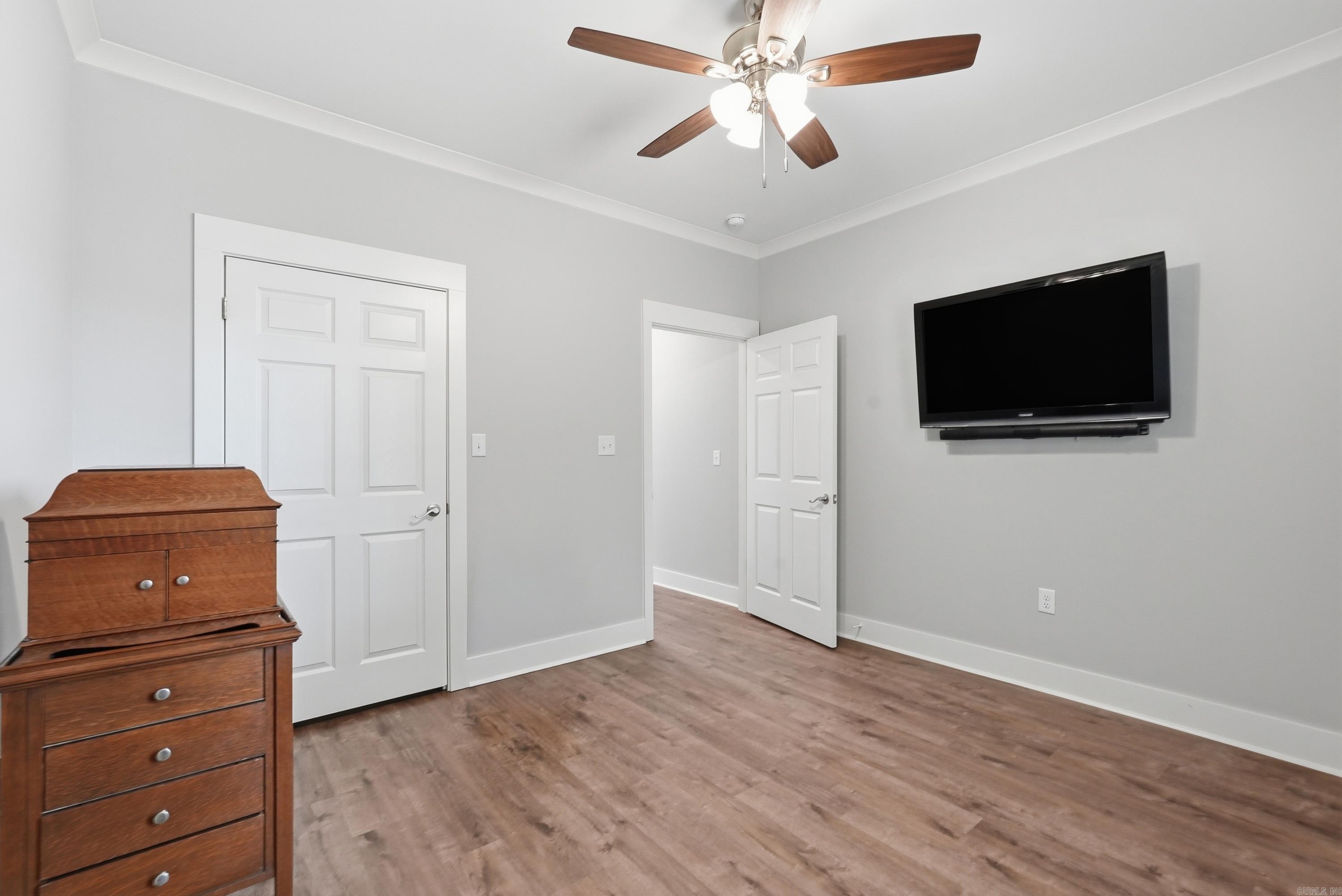19 Sunset Boulevard Property Photo 27