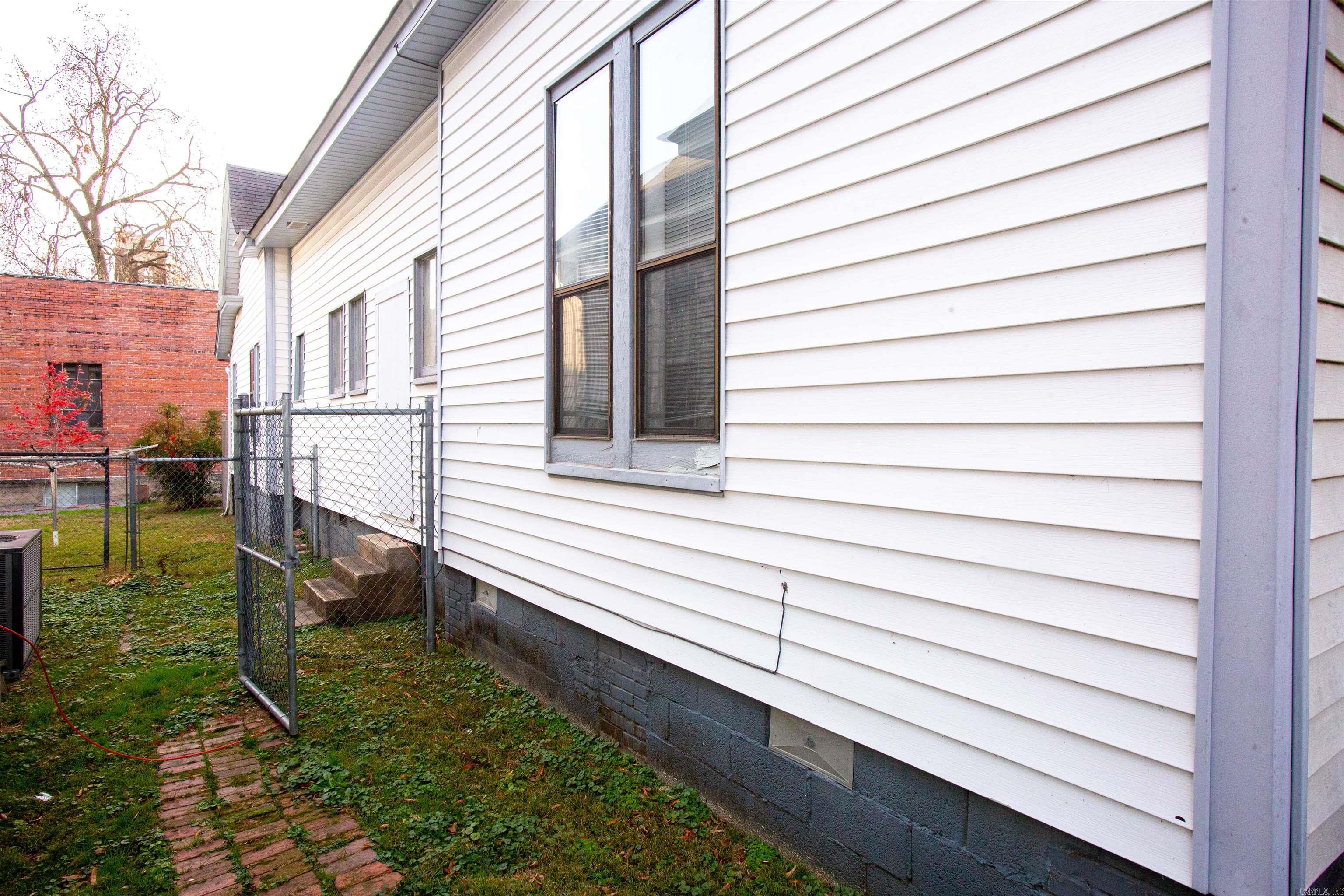 117 W 15th Street A Property Photo 4