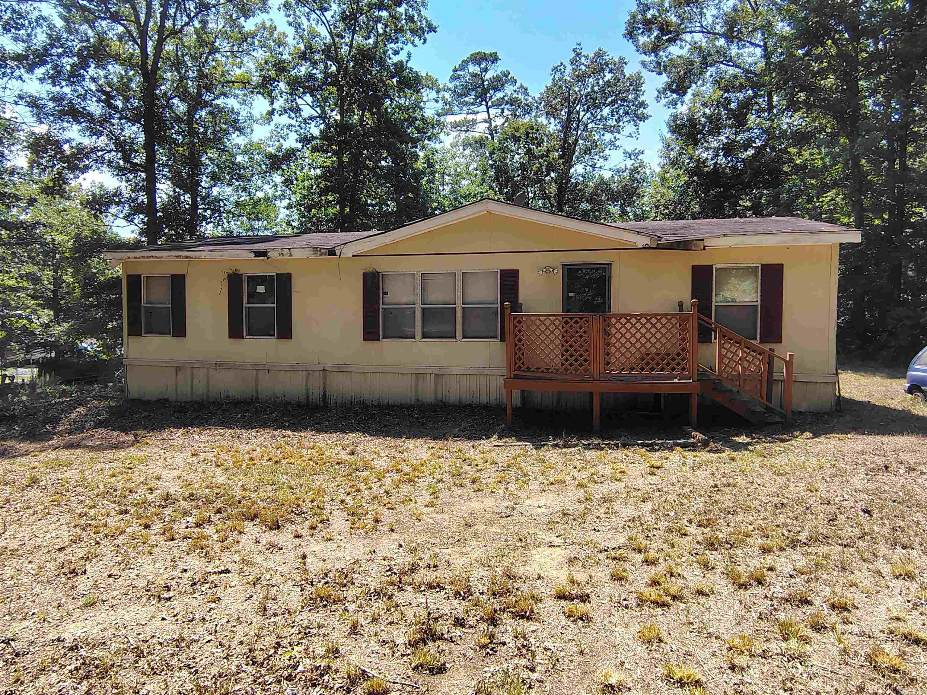 17837 Vimy Ridge Road Property Photo 3