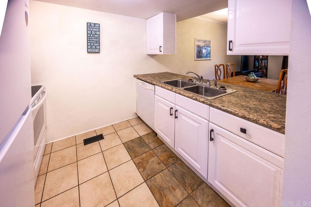104 Chelsea Dr. #31 Property Photo 6