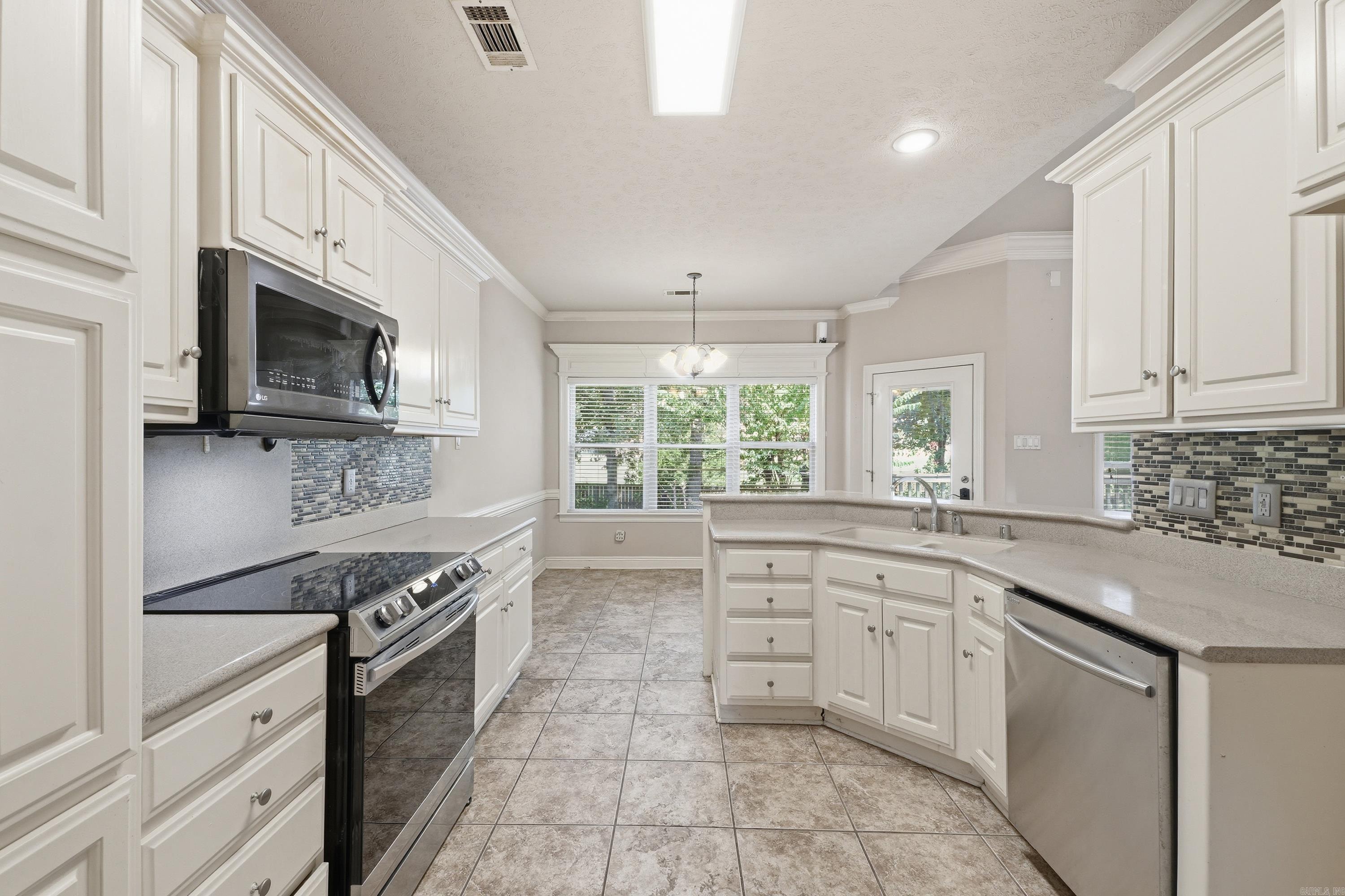 74 Hickory Bend Drive Property Photo 15