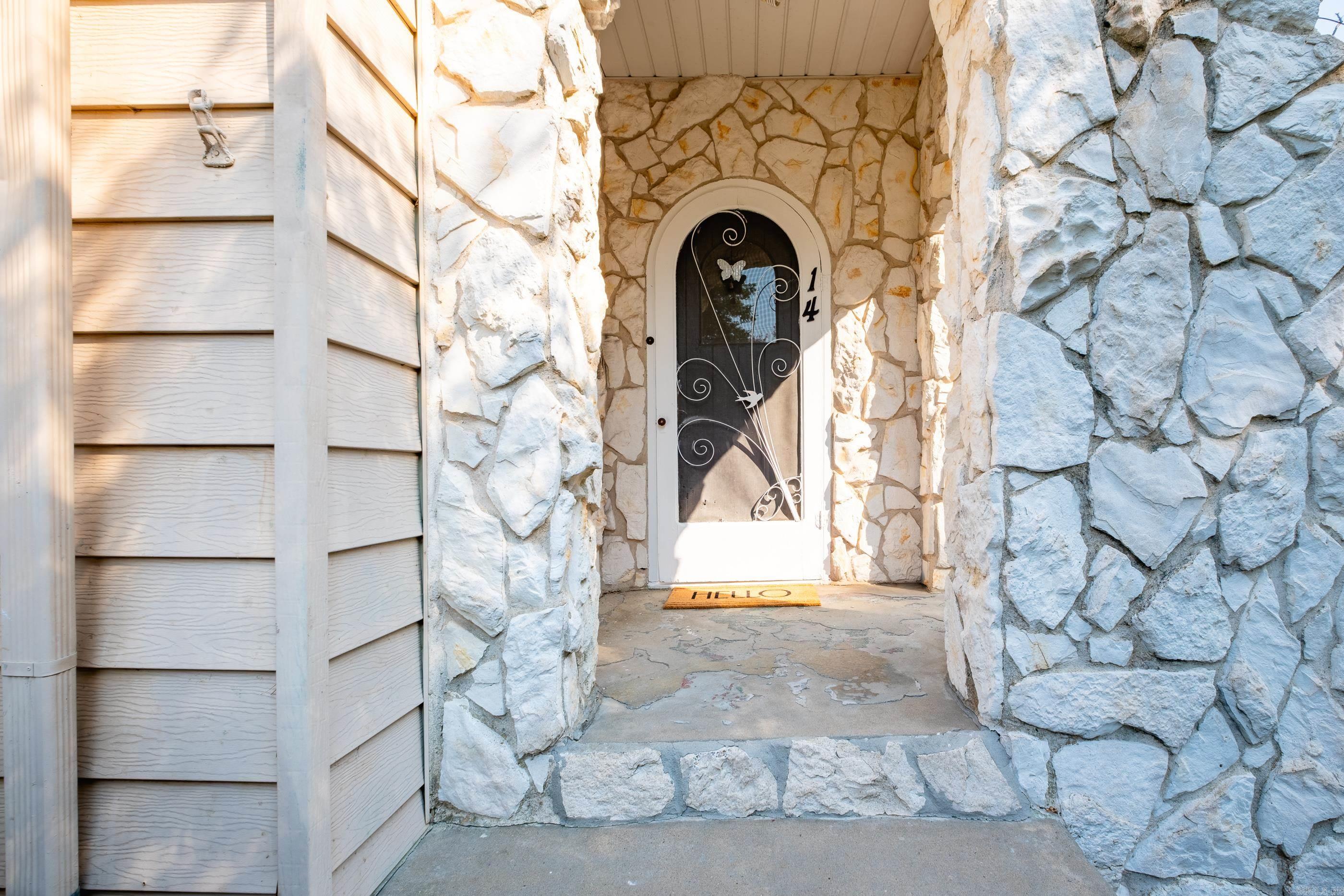 14 Alpine Court Property Photo 3
