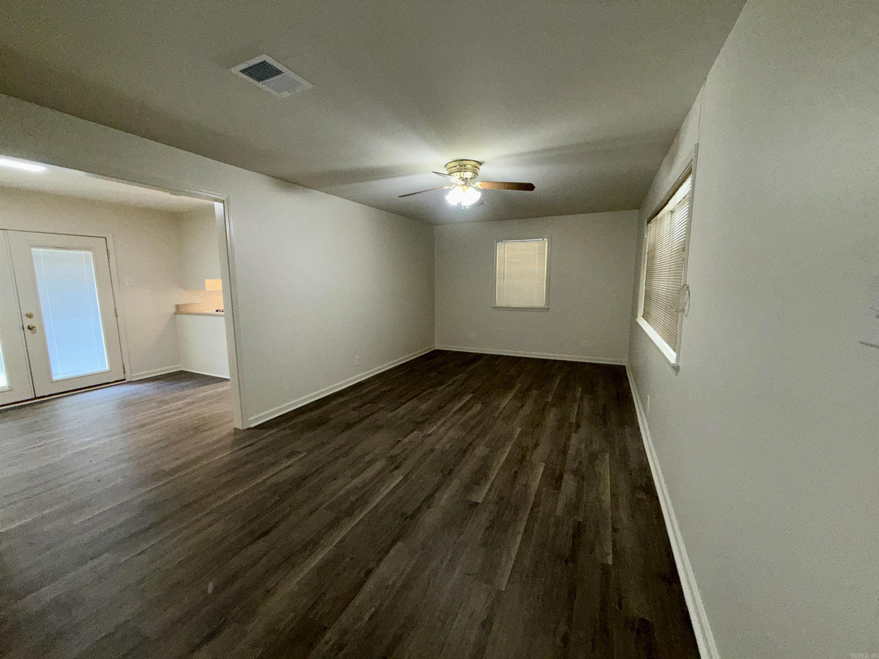 4101 Hillside Drive Property Photo 3