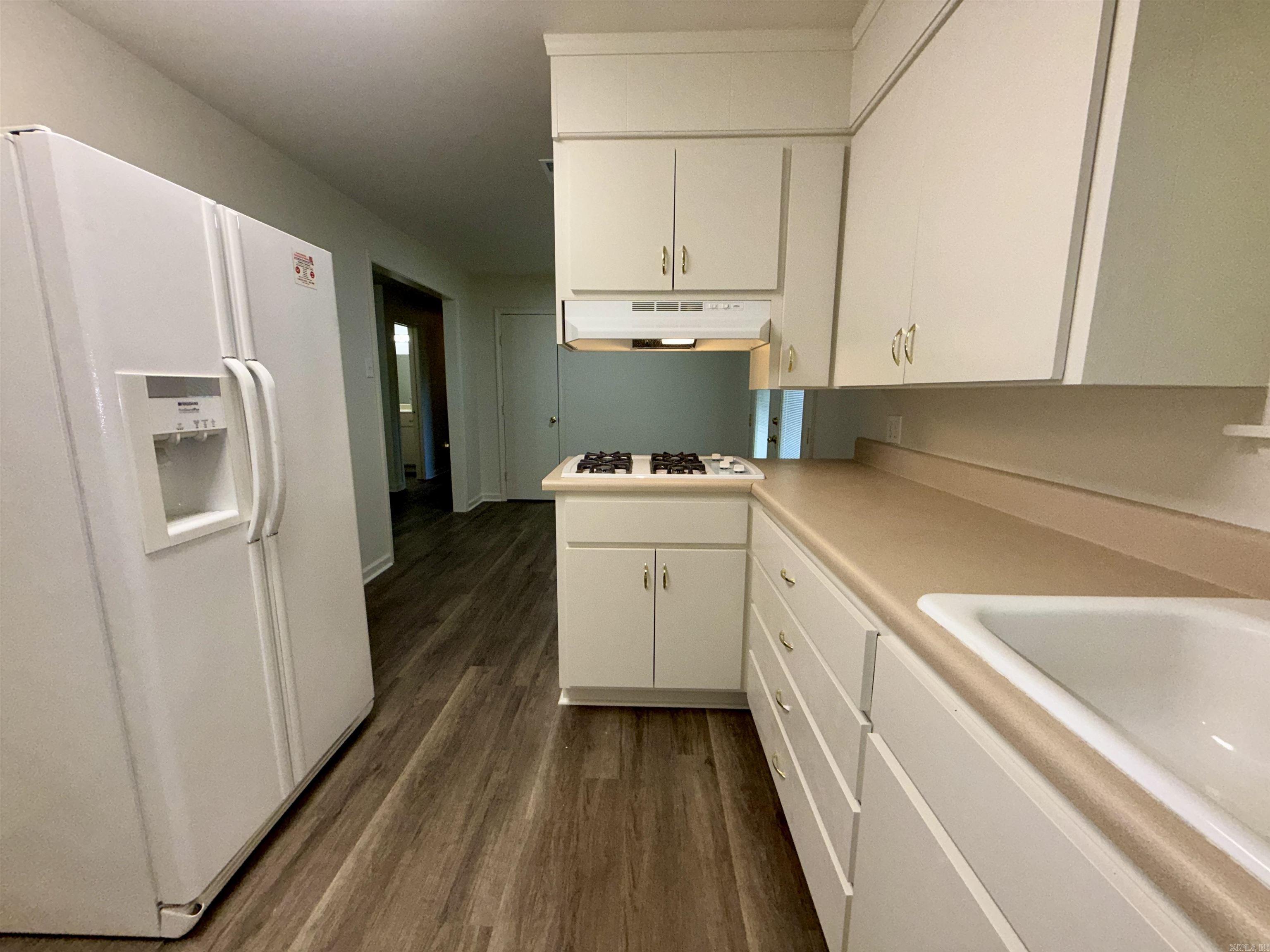 4101 Hillside Drive Property Photo 8
