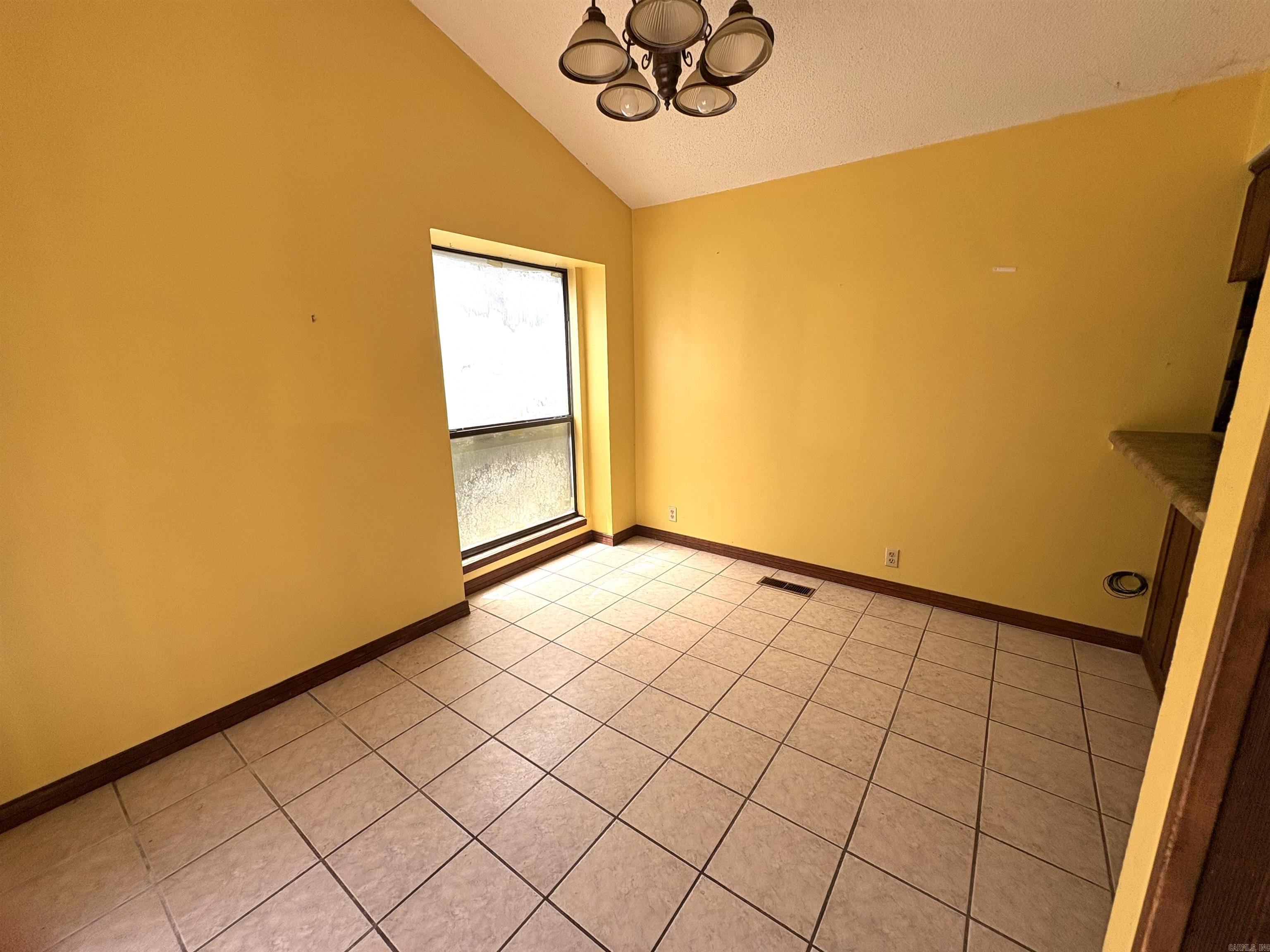 102 Dunn Hollow Drive Property Photo 8