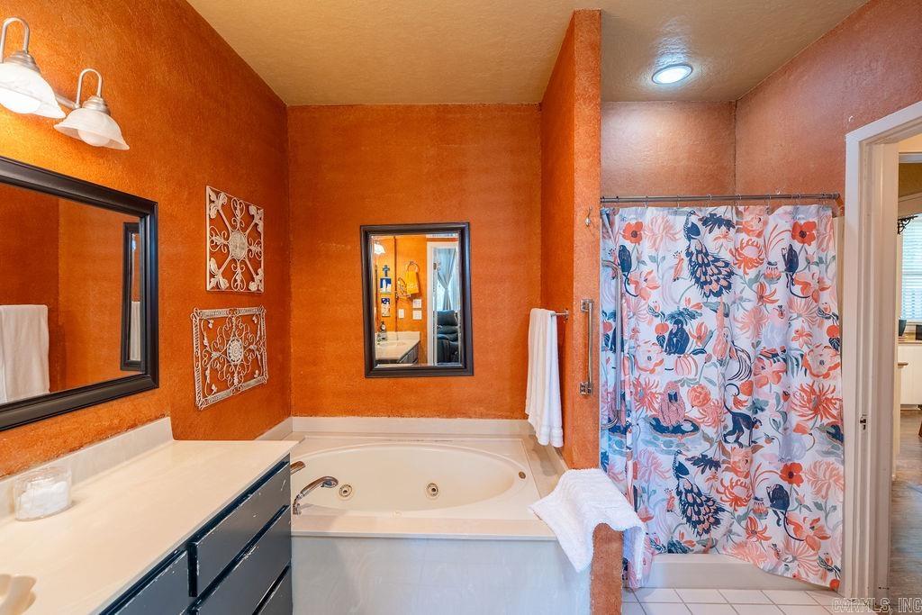 110 N Broadway Property Photo 44