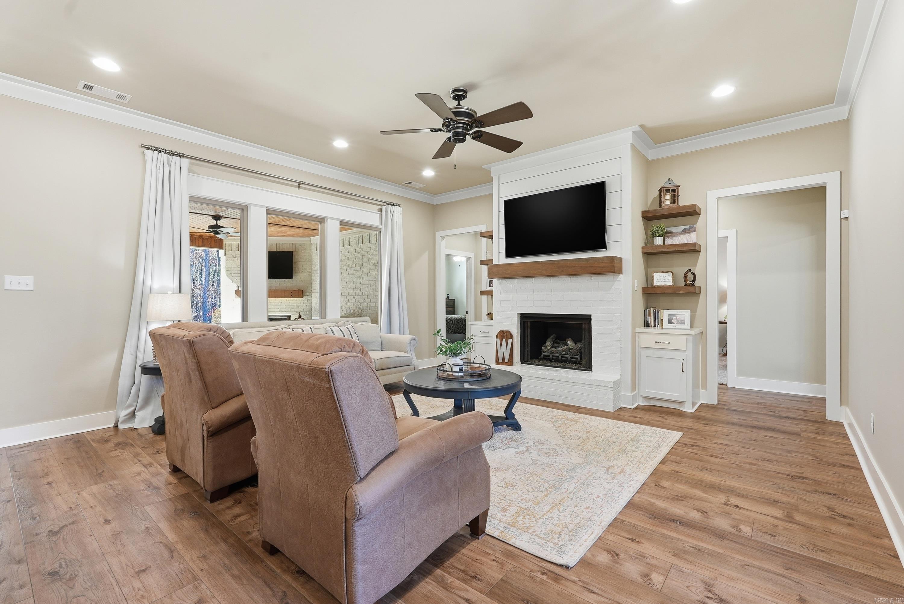 5048 Westridge Cir Property Photo 8