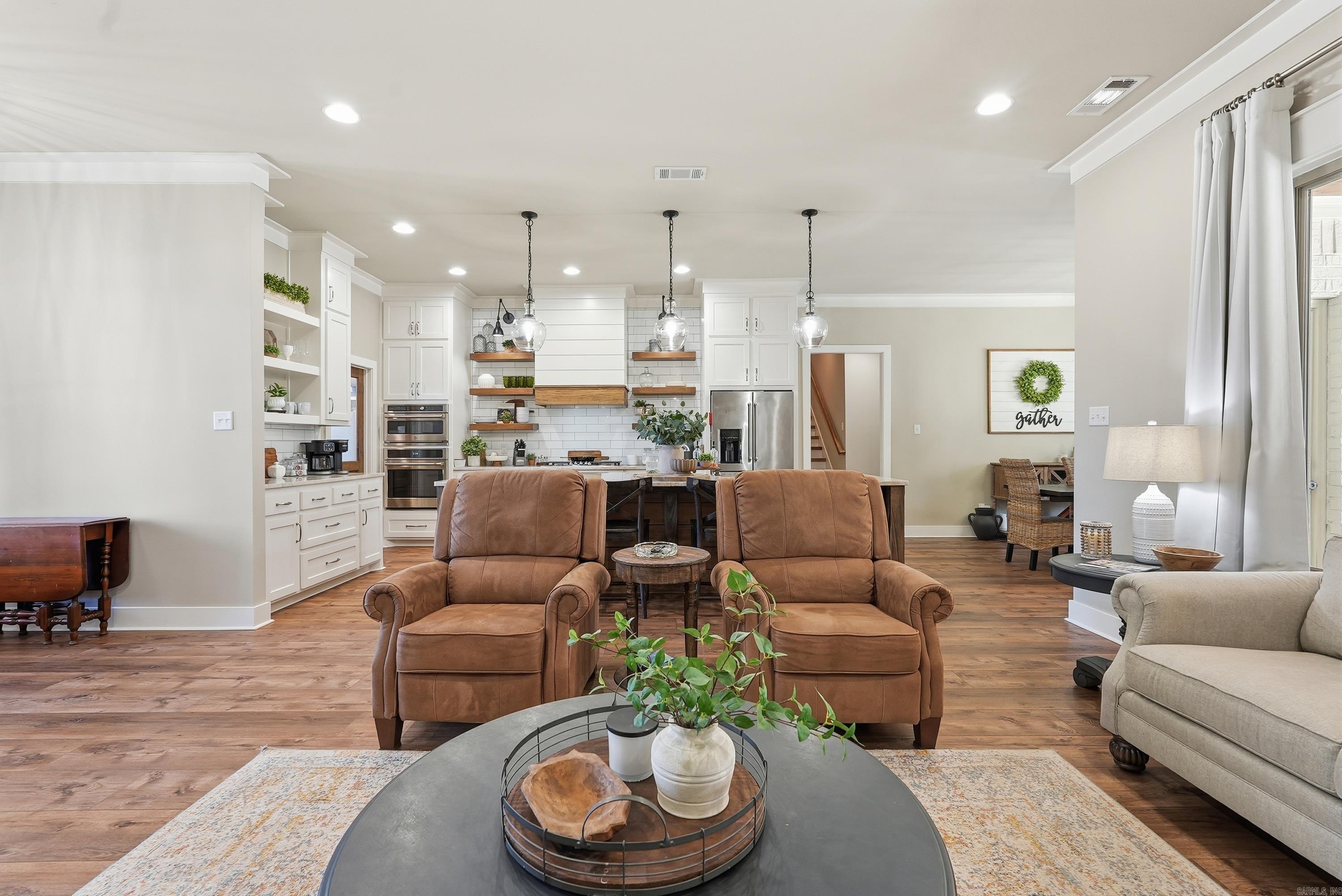 5048 Westridge Cir Property Photo 10