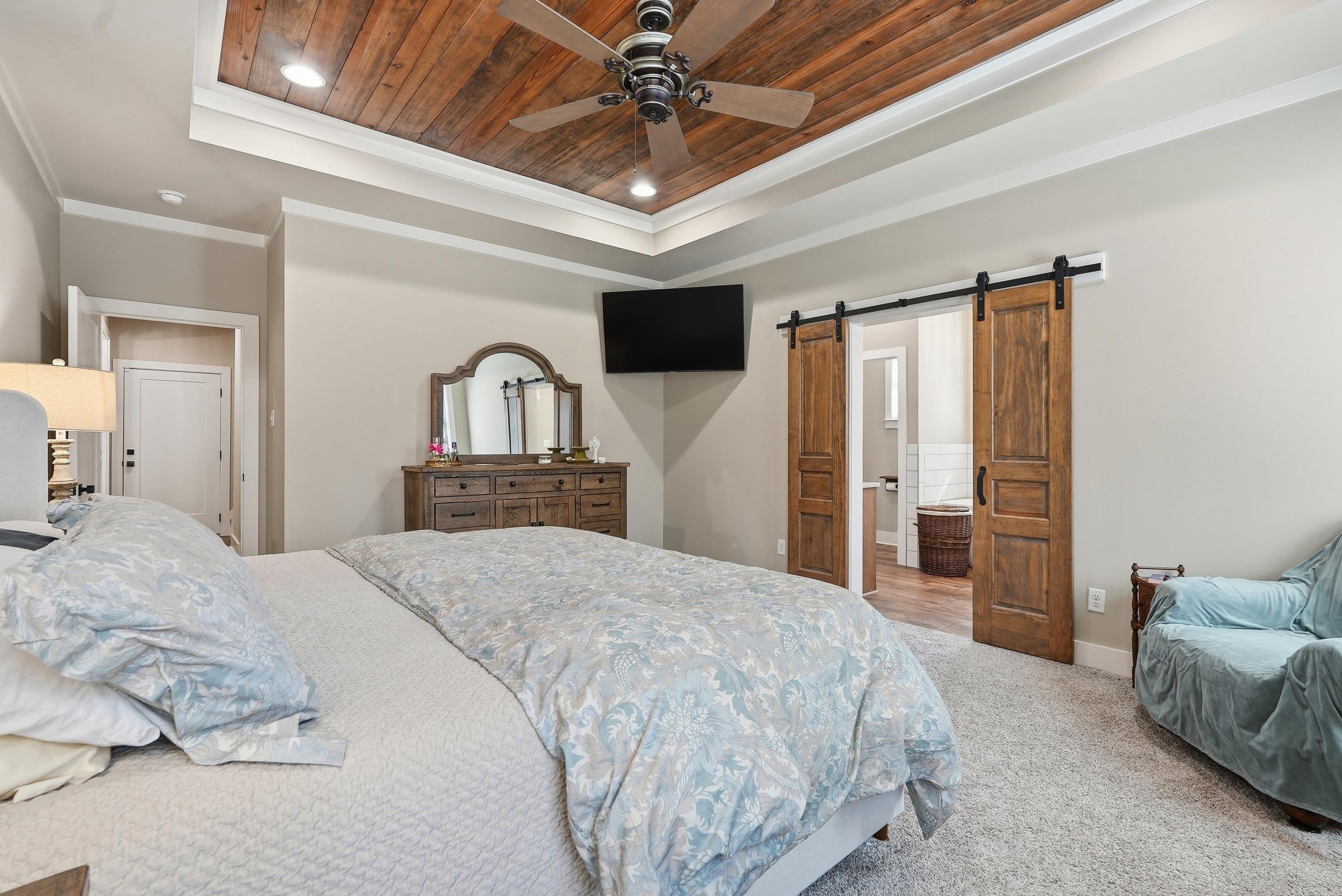5048 Westridge Cir Property Photo 18