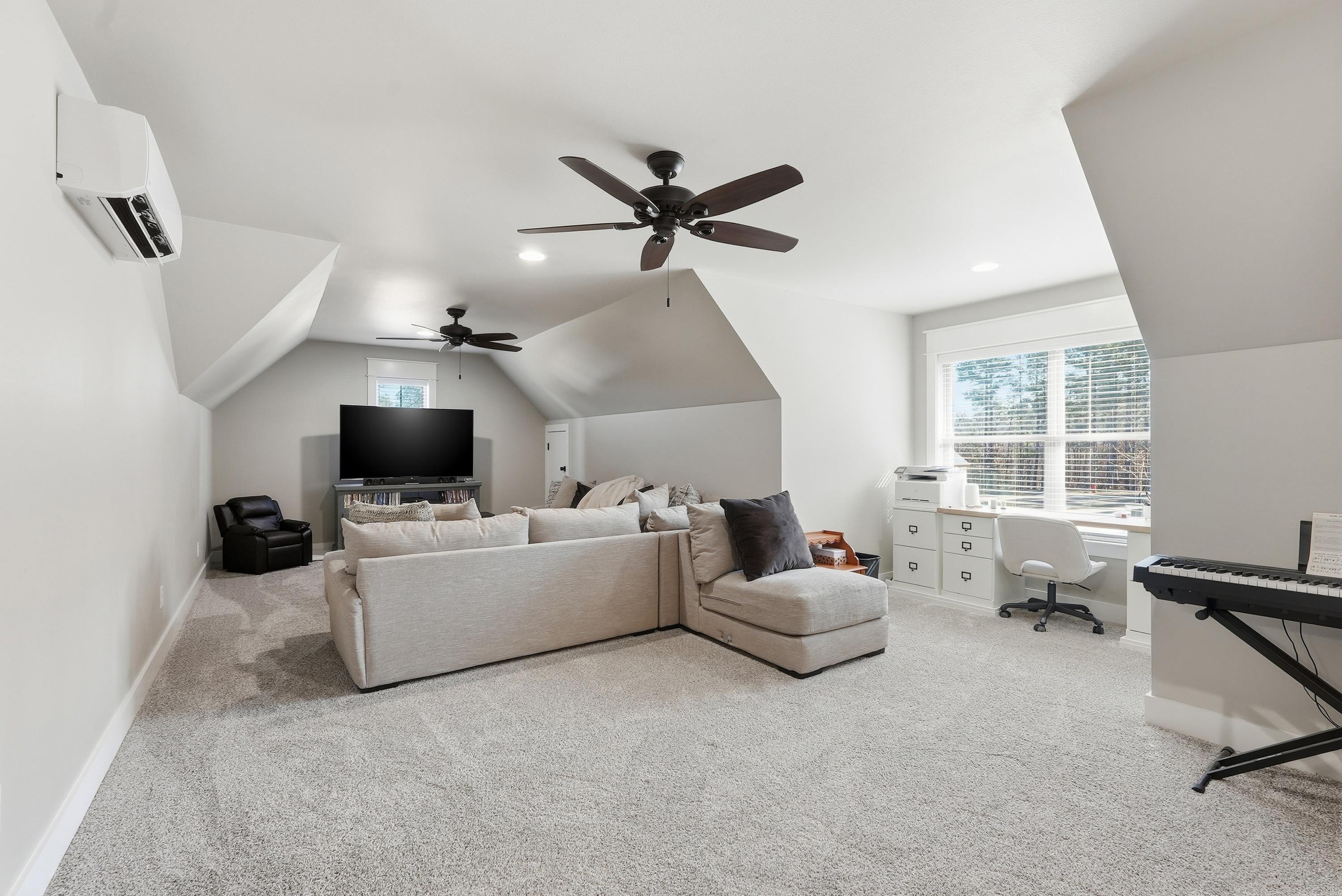 5048 Westridge Cir Property Photo 32