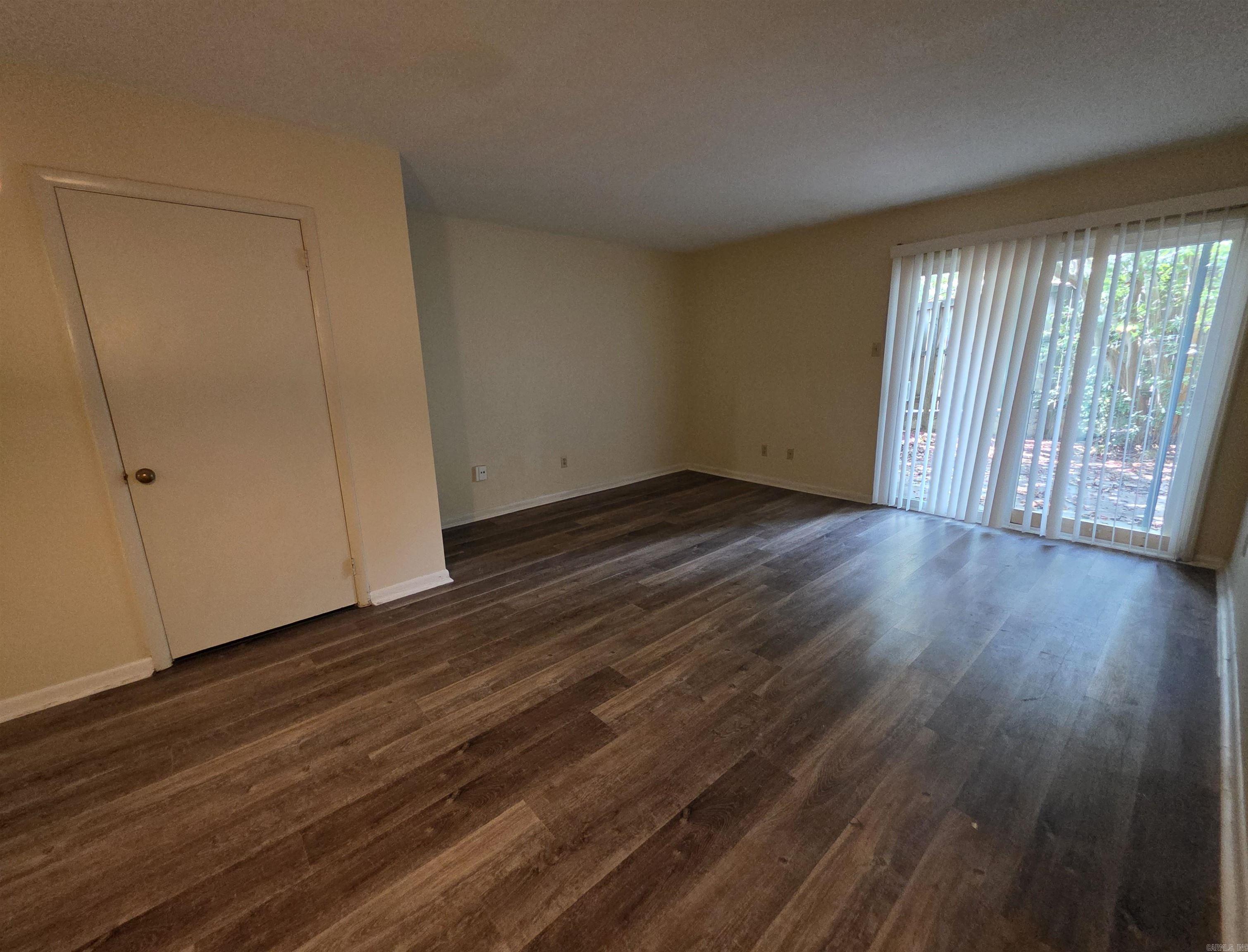 1920 Kavanaugh Boulevard 5 Property Photo 3