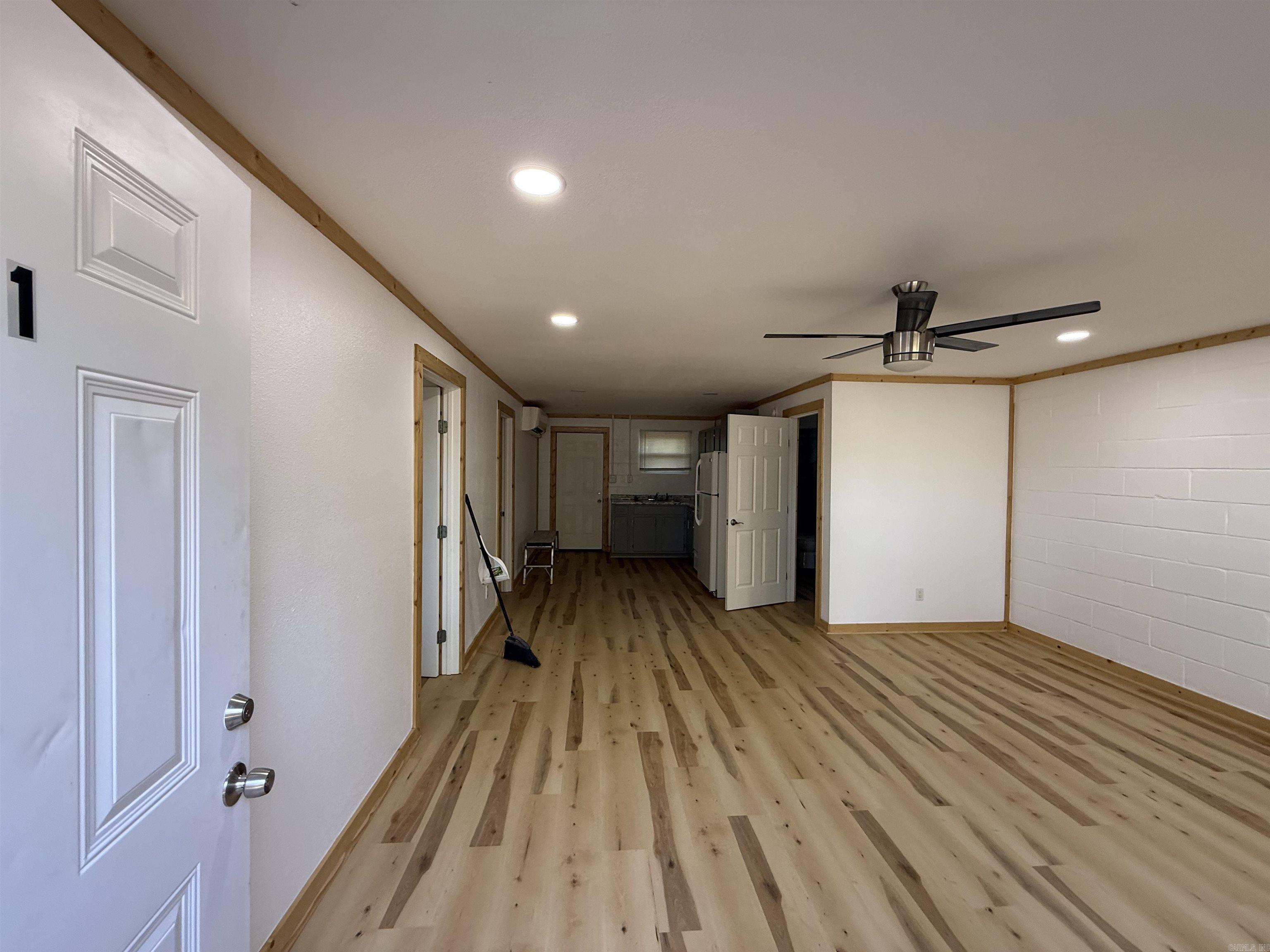 411 N Center Street Property Photo 13