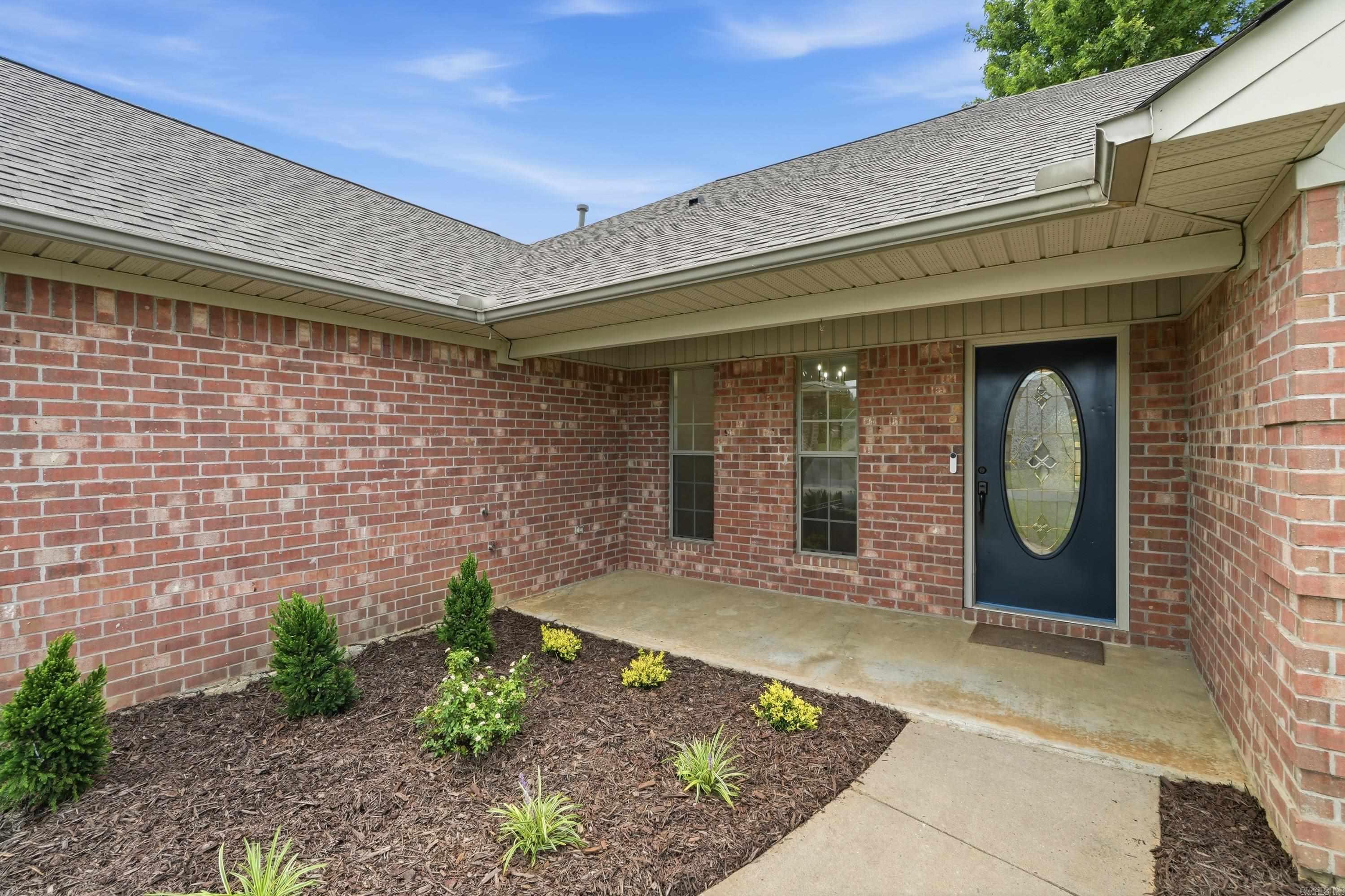 10 Weatherton Drive Property Photo 2