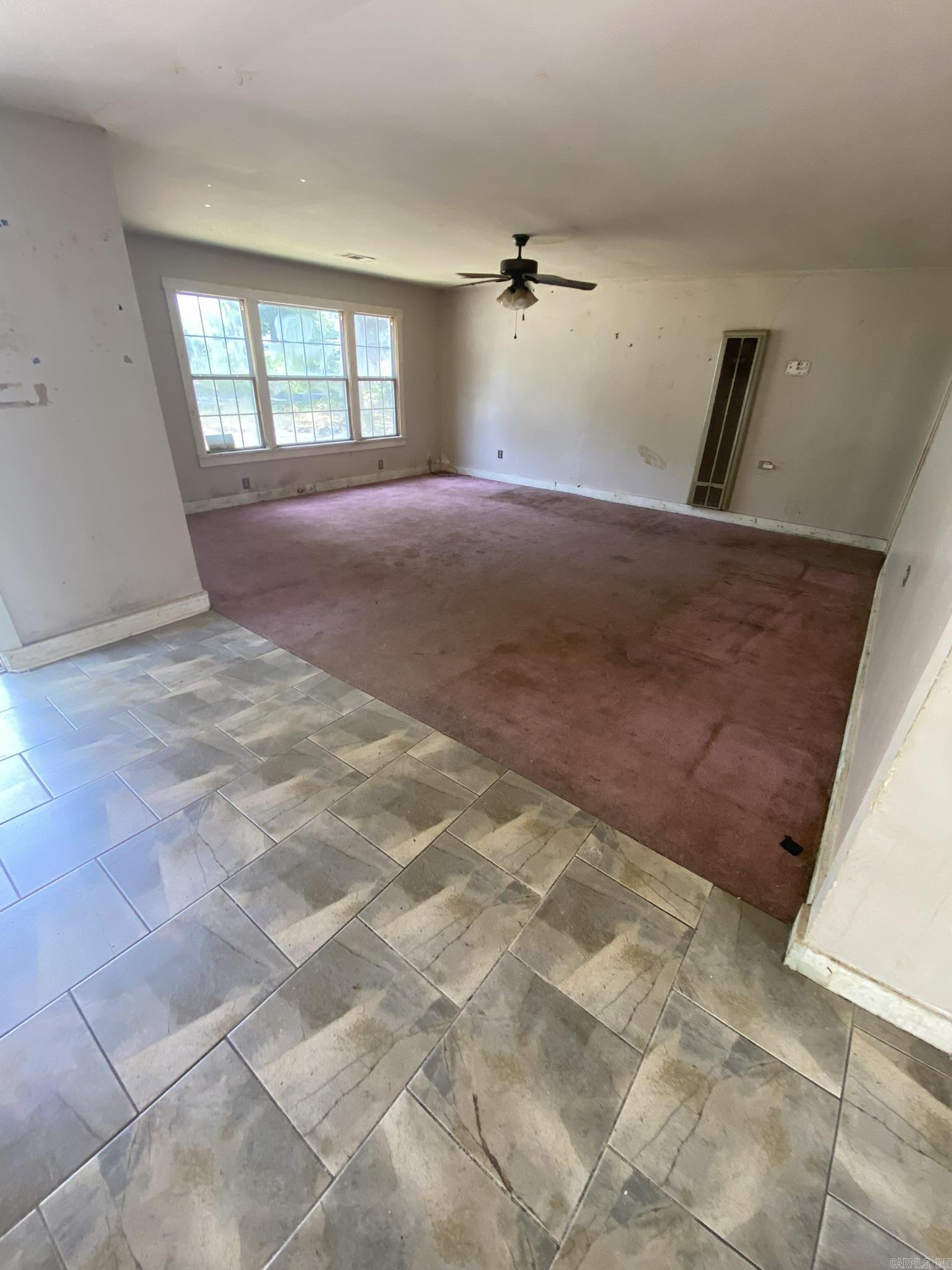 1007 E Sullenberger Avenue Property Photo 5