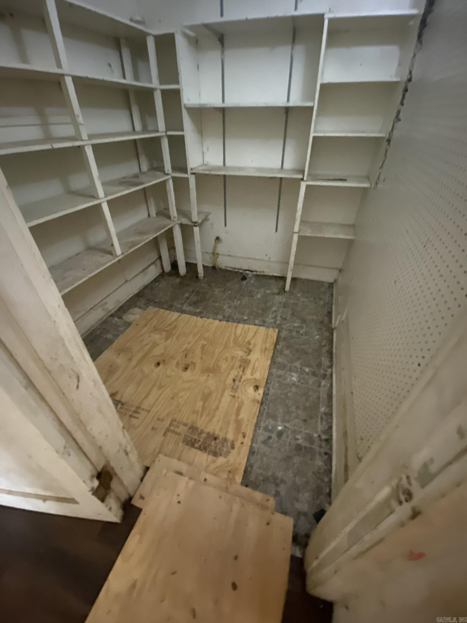 1007 E Sullenberger Avenue Property Photo 15