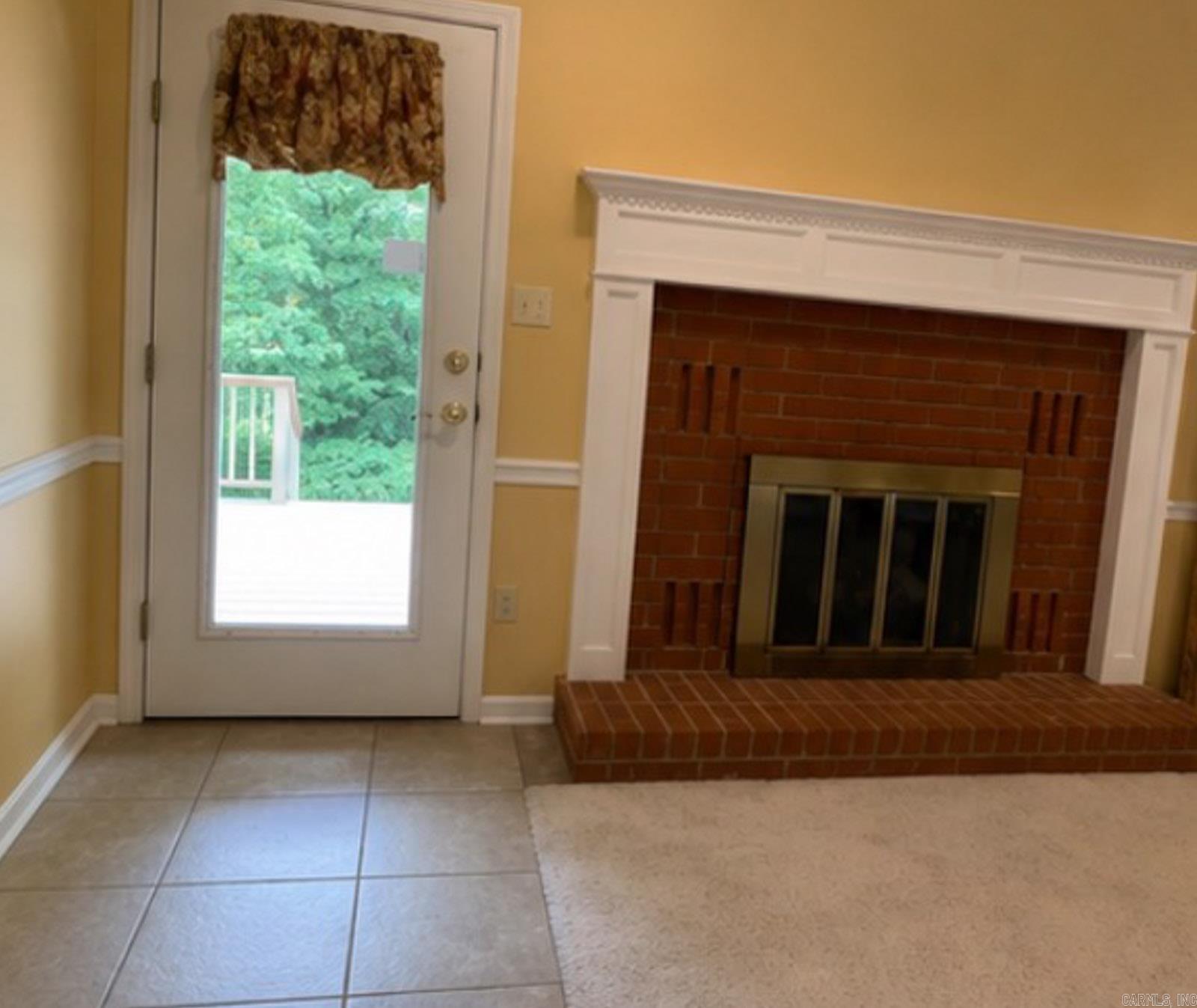 406 North Park Drive Property Photo 4