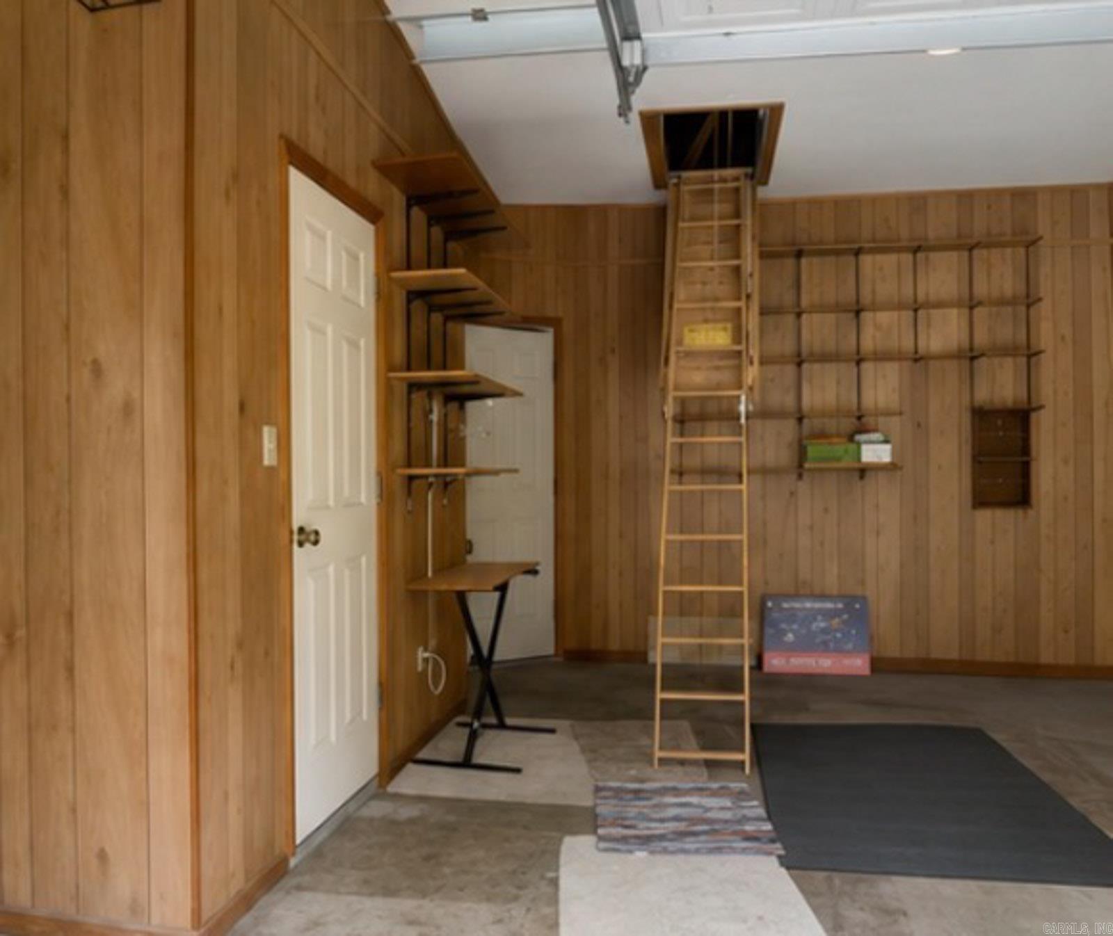 406 North Park Drive Property Photo 12