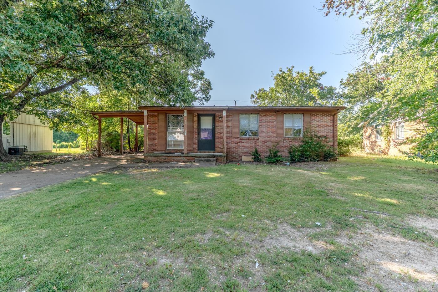 1812 Fairlane Ave Property Photo 1