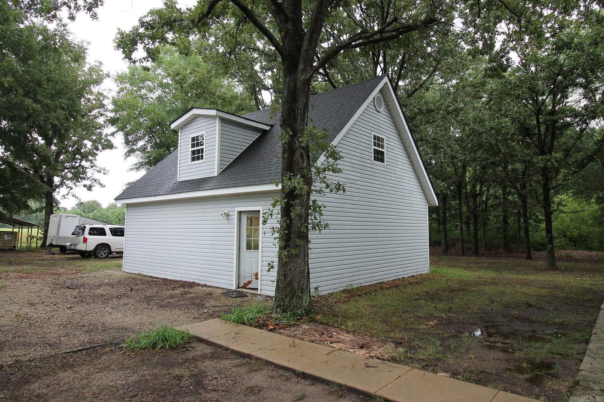4162 Gr 818 Road Property Photo 3