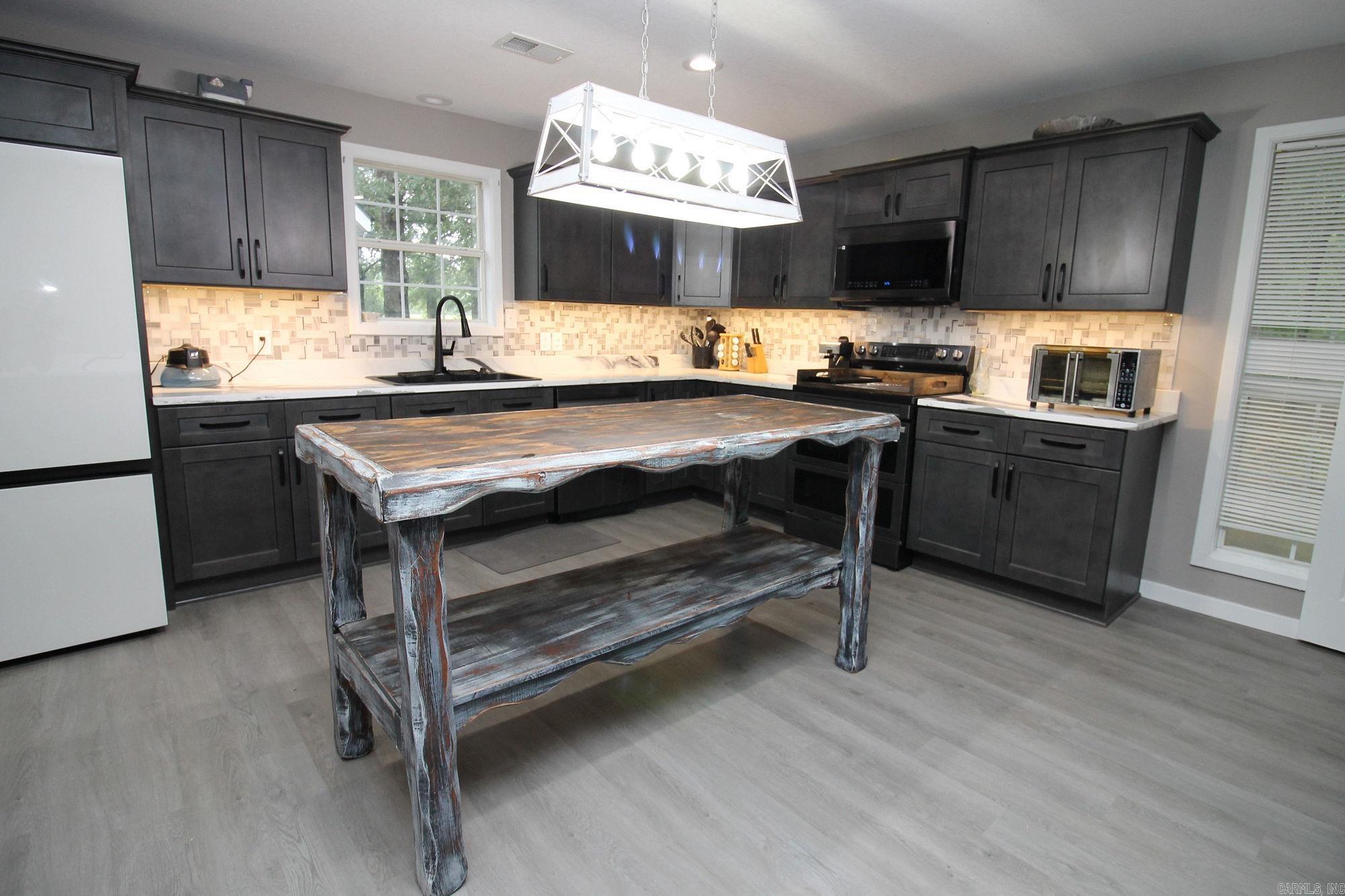 4162 Gr 818 Road Property Photo 17