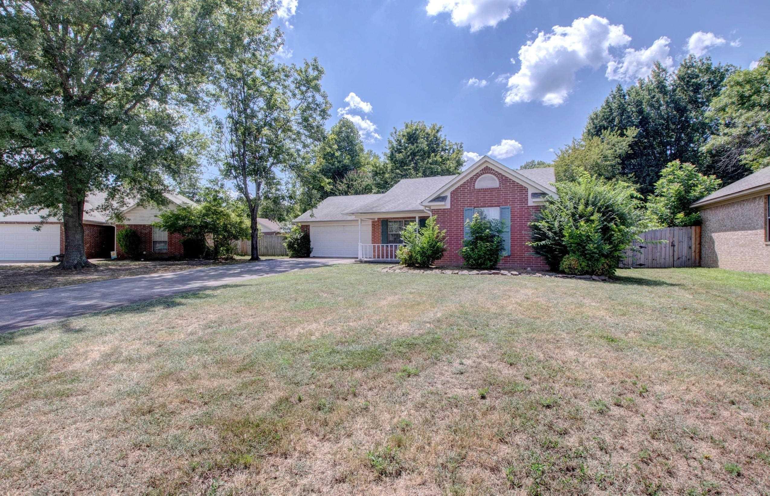 275 Helen Property Photo 1