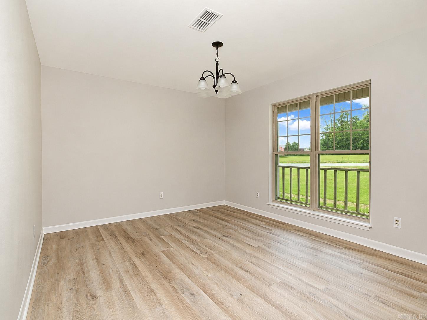 9003 Dyson Property Photo 6