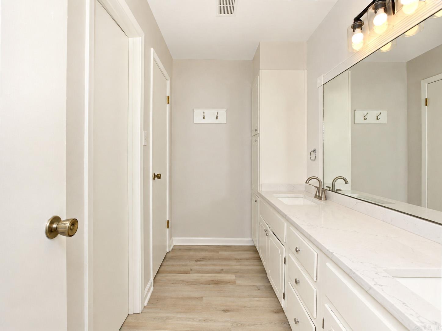9003 Dyson Property Photo 21