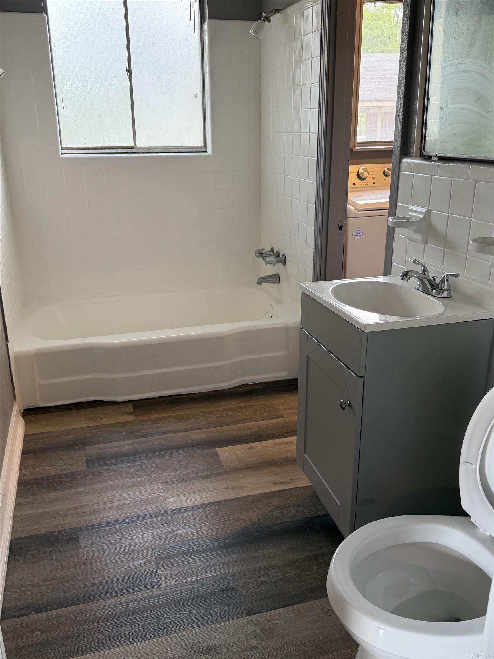 1903 W 25th Property Photo 10