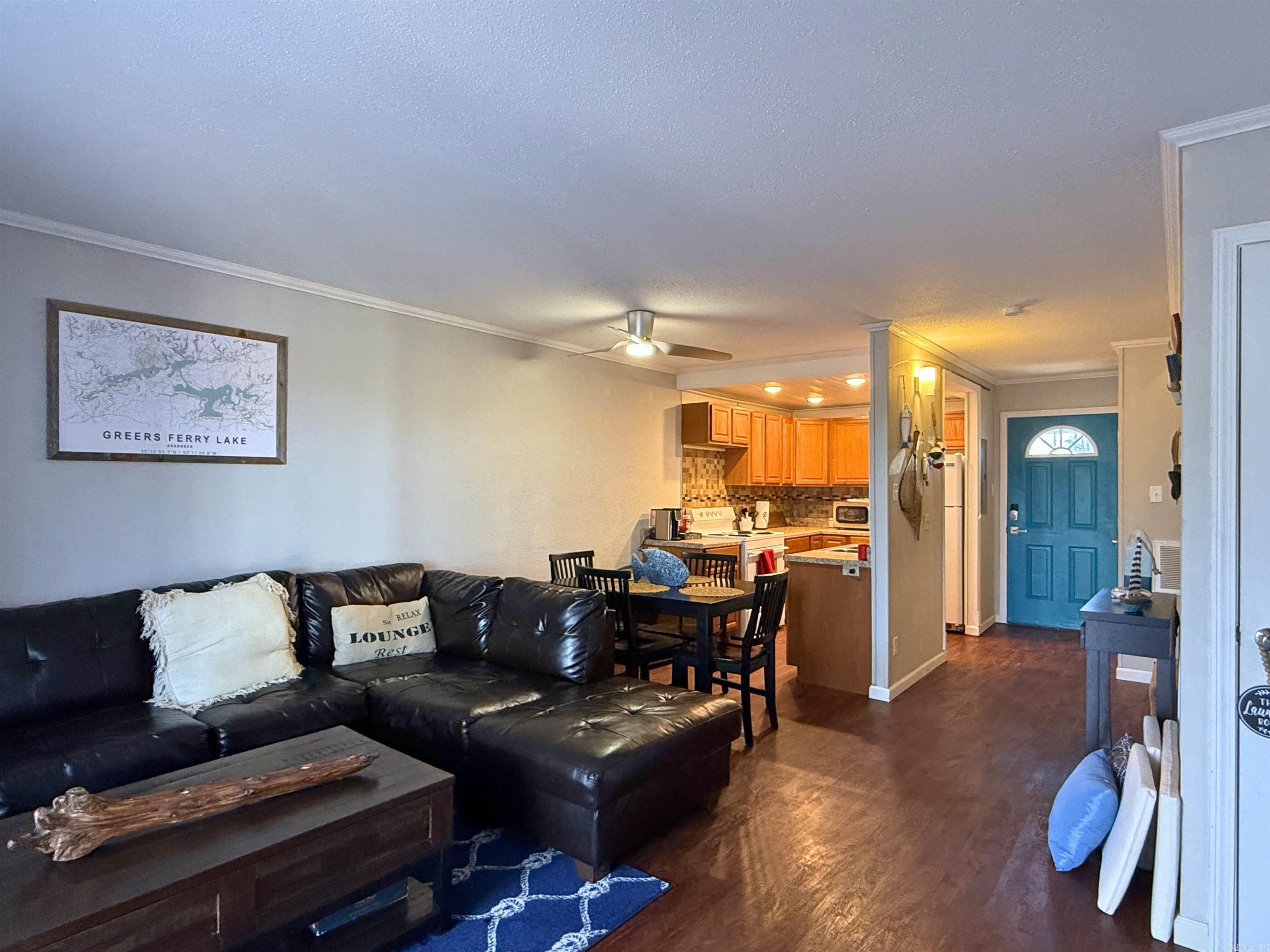 104 Chelsea #48 Drive Property Photo 4