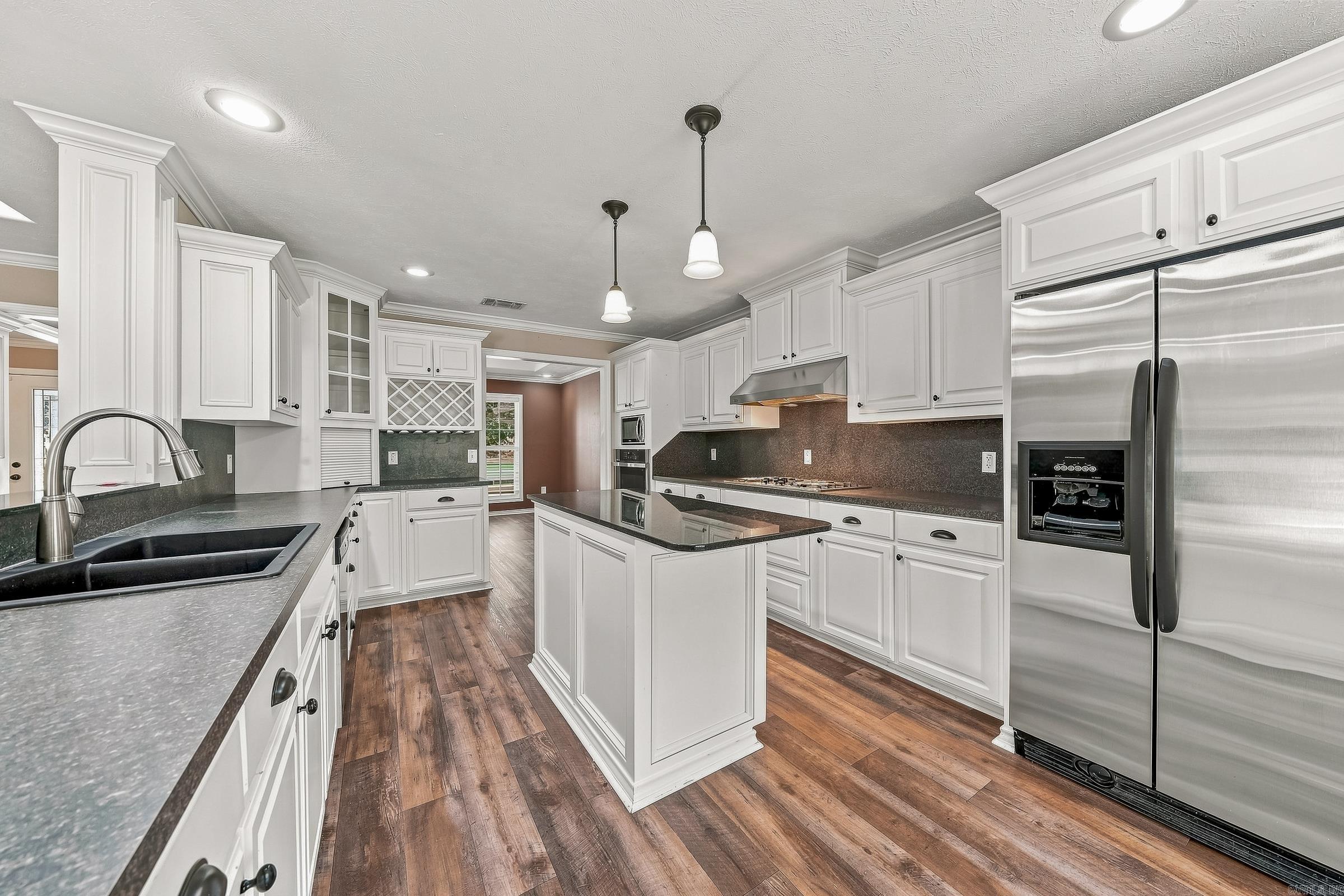 621 Crosstrails Road Property Photo 10