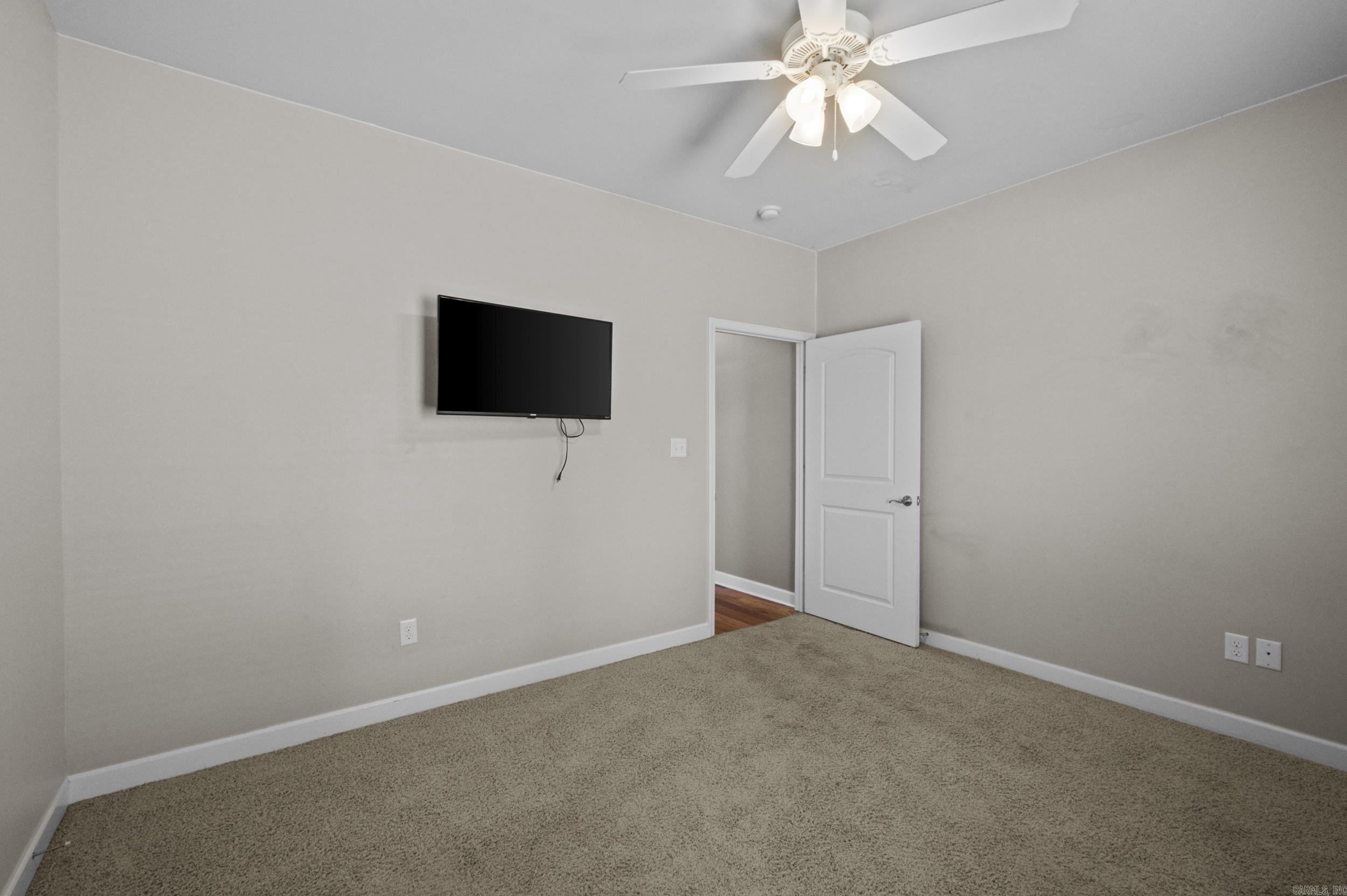 13101 Secretariat Drive Property Photo 29