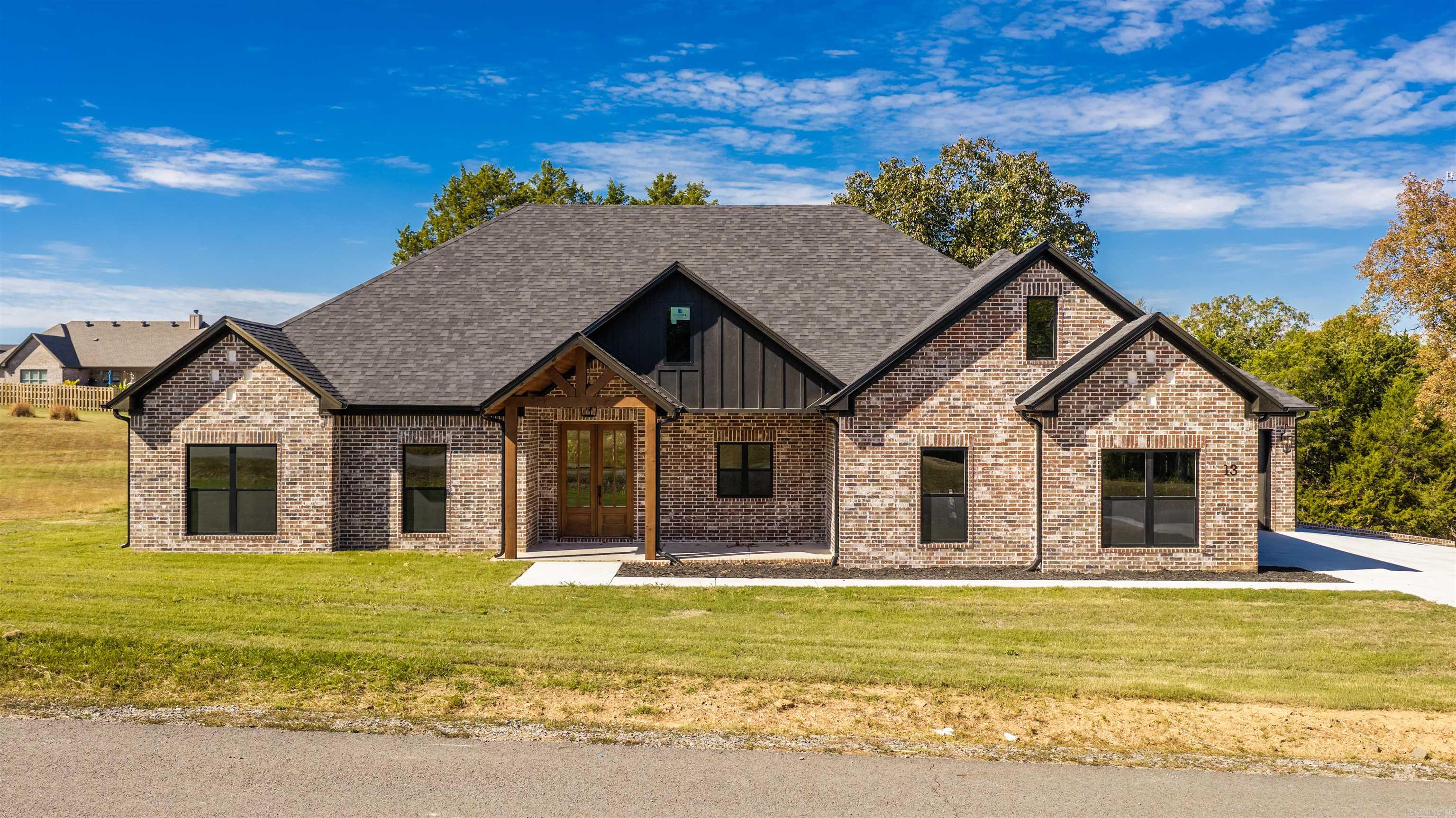 13 Pear Circle Property Photo 1