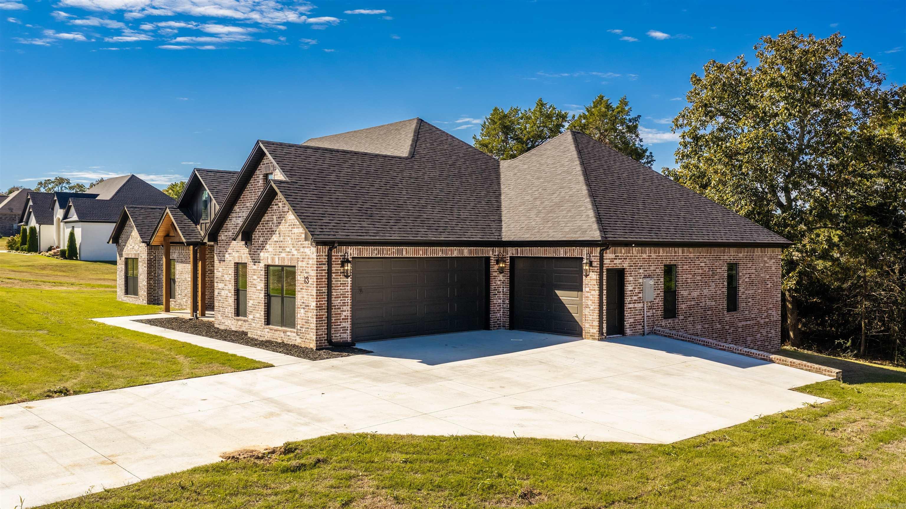 13 Pear Circle Property Photo 2