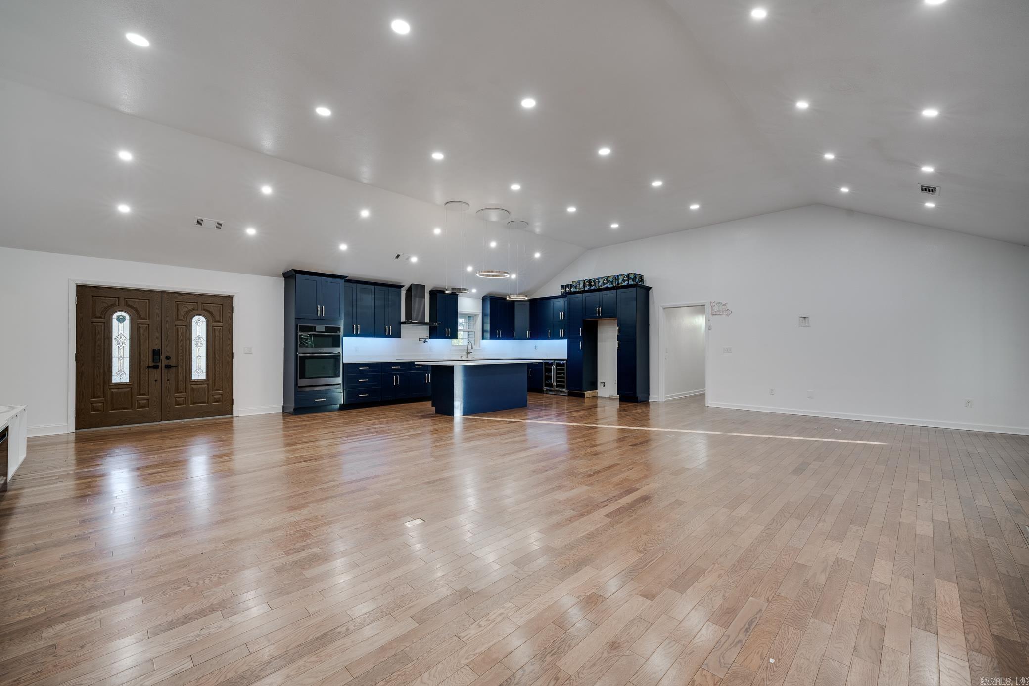 70 Quail Hollow Cove Property Photo 8