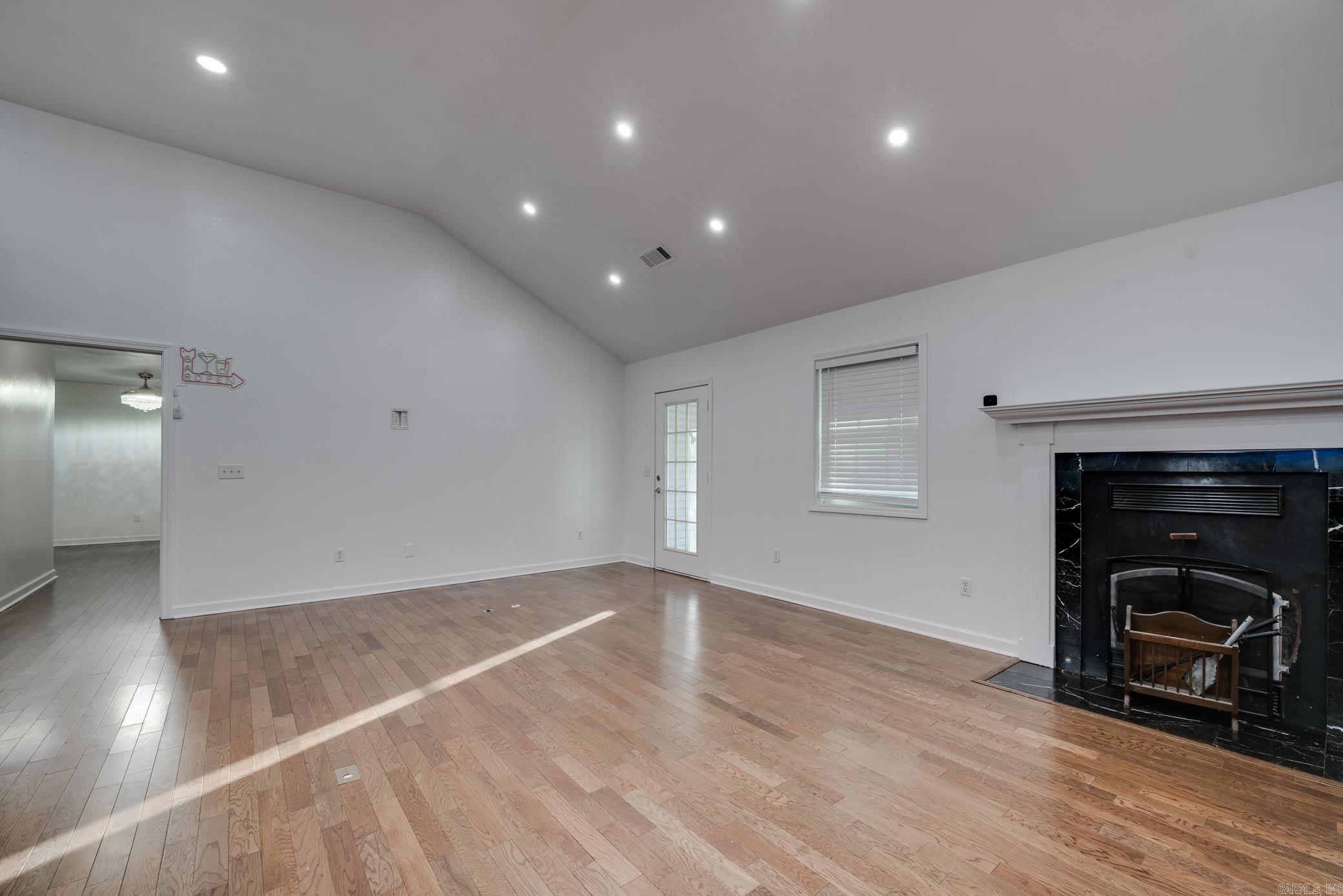 70 Quail Hollow Cove Property Photo 10