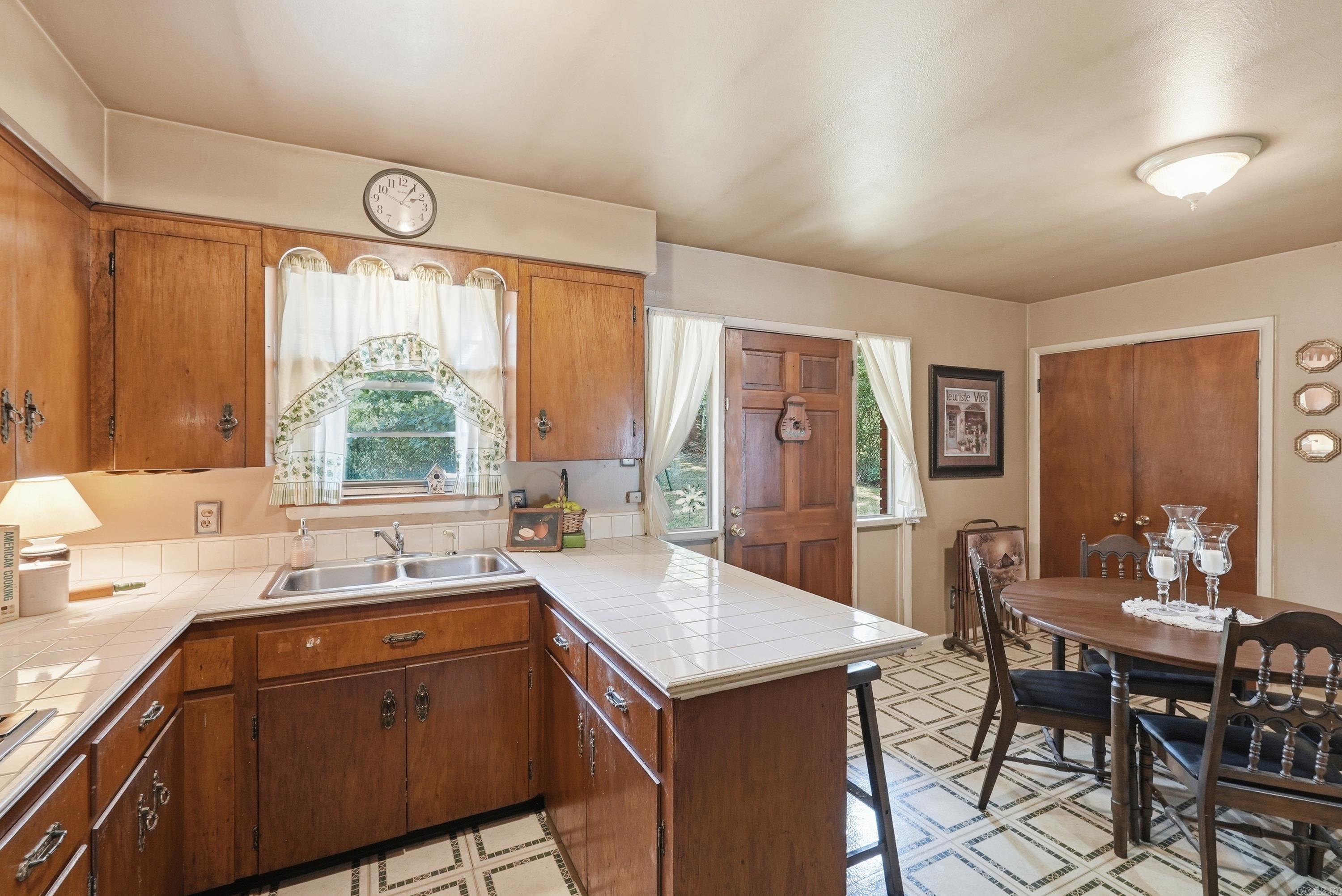 1932 Lenel Property Photo 11