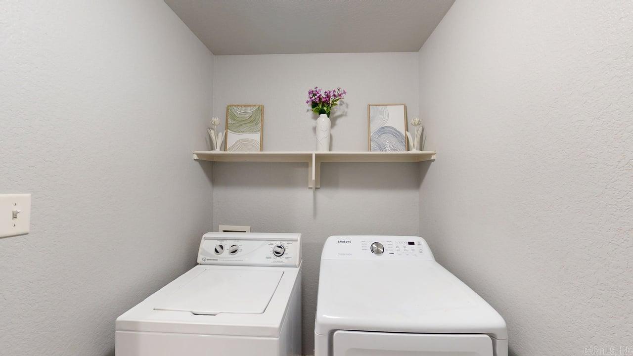 3615 Firefly Circle Property Photo 7