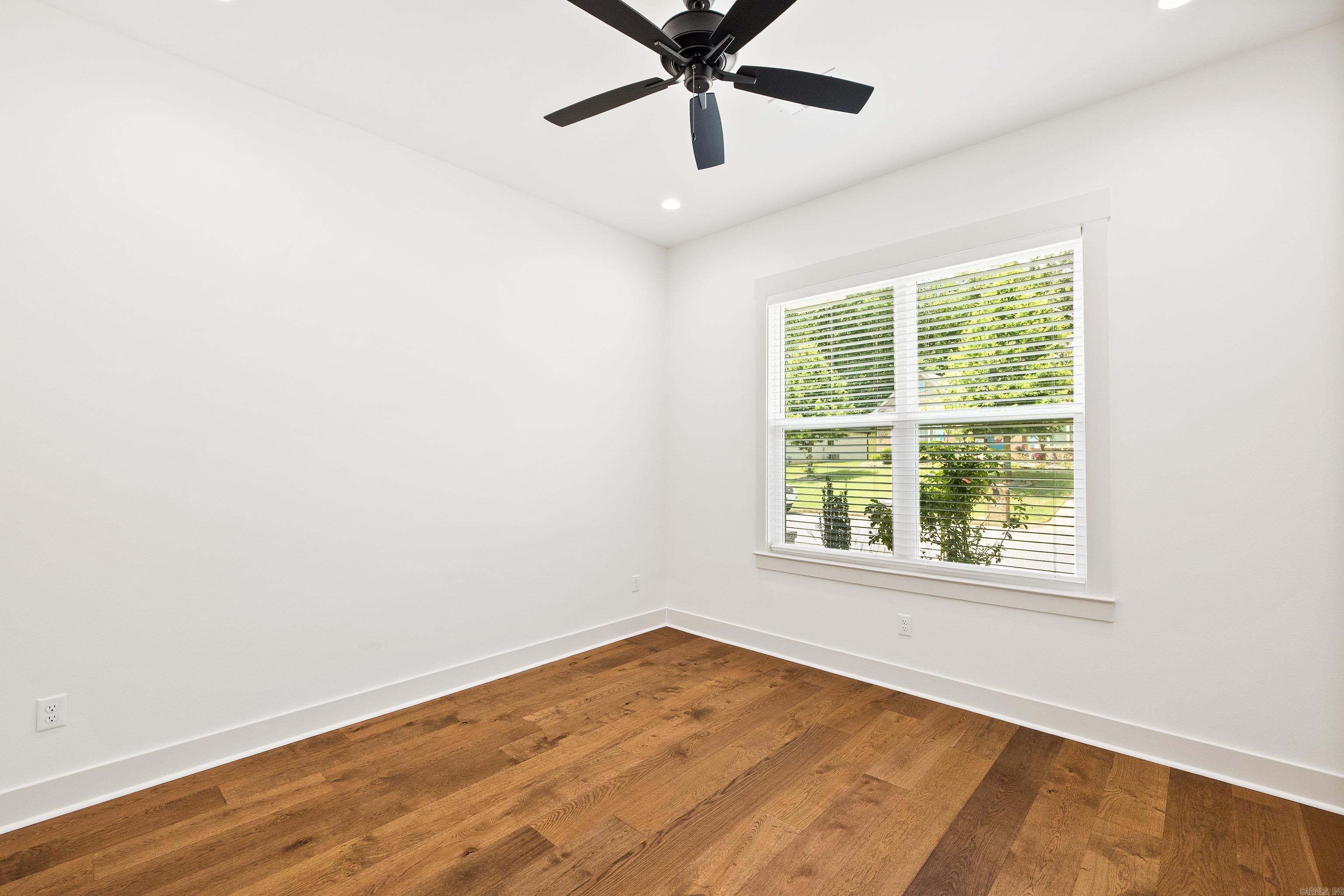 8008 N Shoreline Property Photo 30