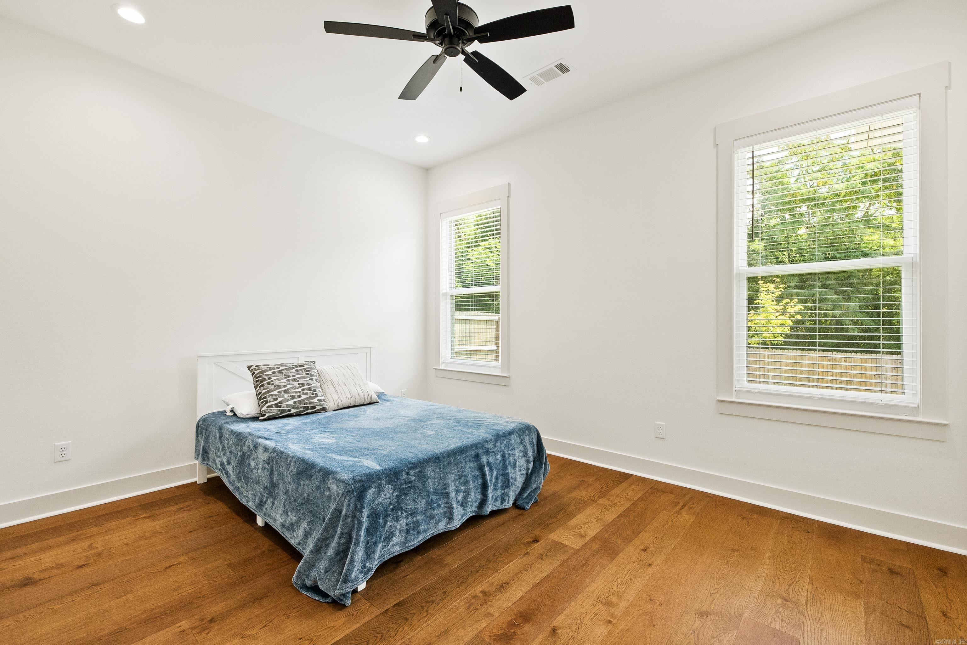 8008 N Shoreline Property Photo 37