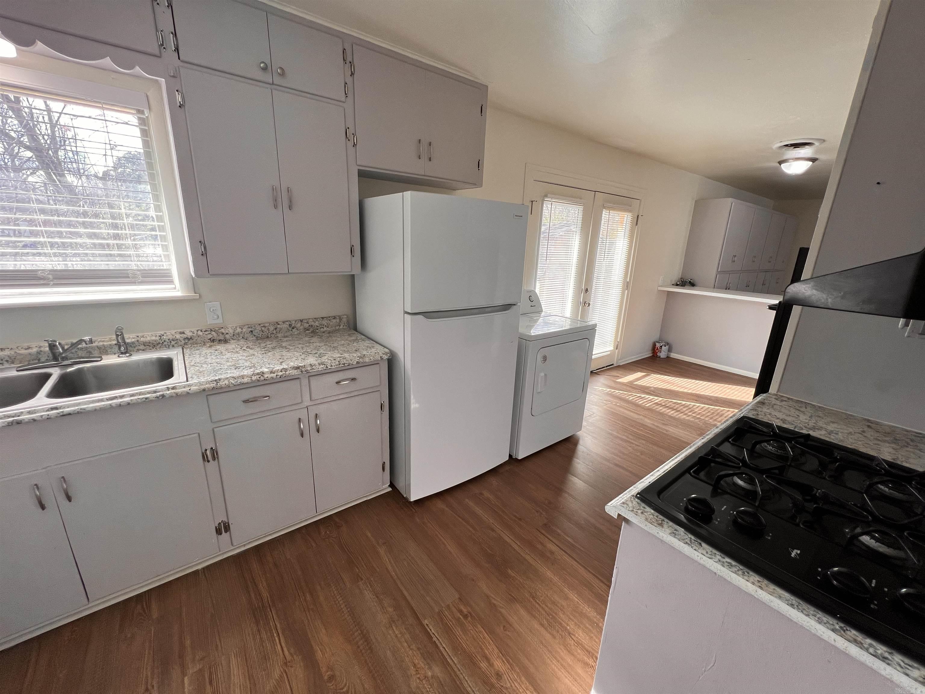 405 Angus Street Property Photo 17