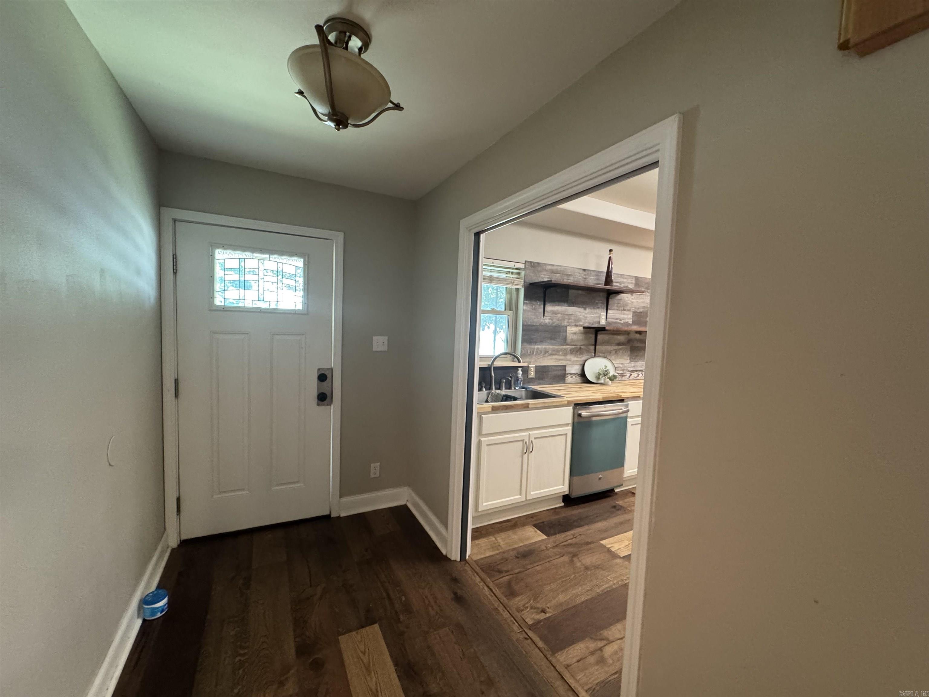 4410 Ridge Road Property Photo 6