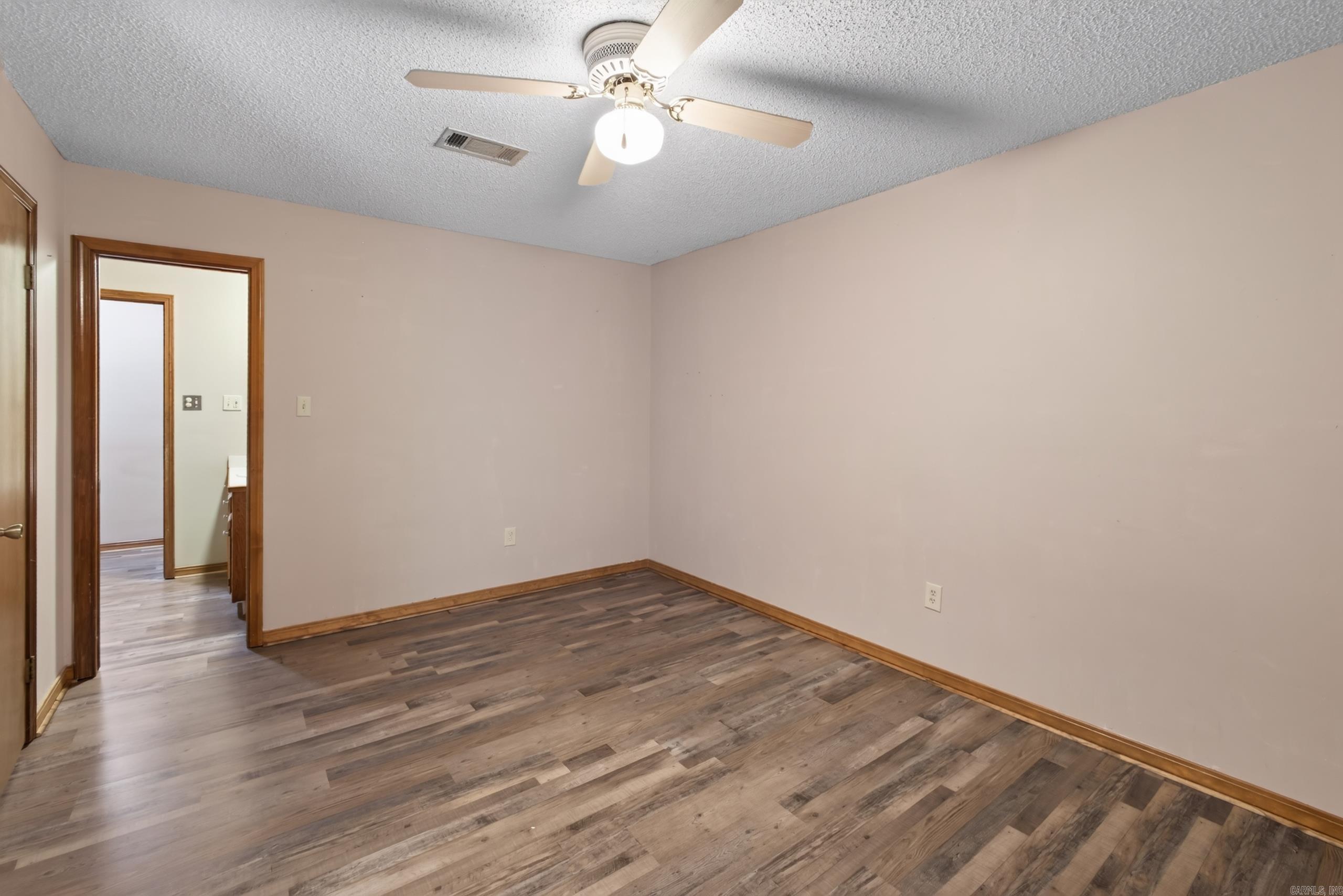 2850 Sylvia Property Photo 10