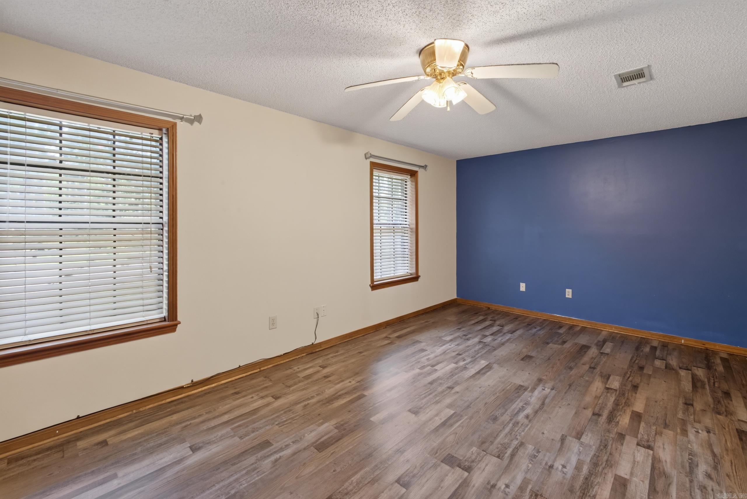 2850 Sylvia Property Photo 13